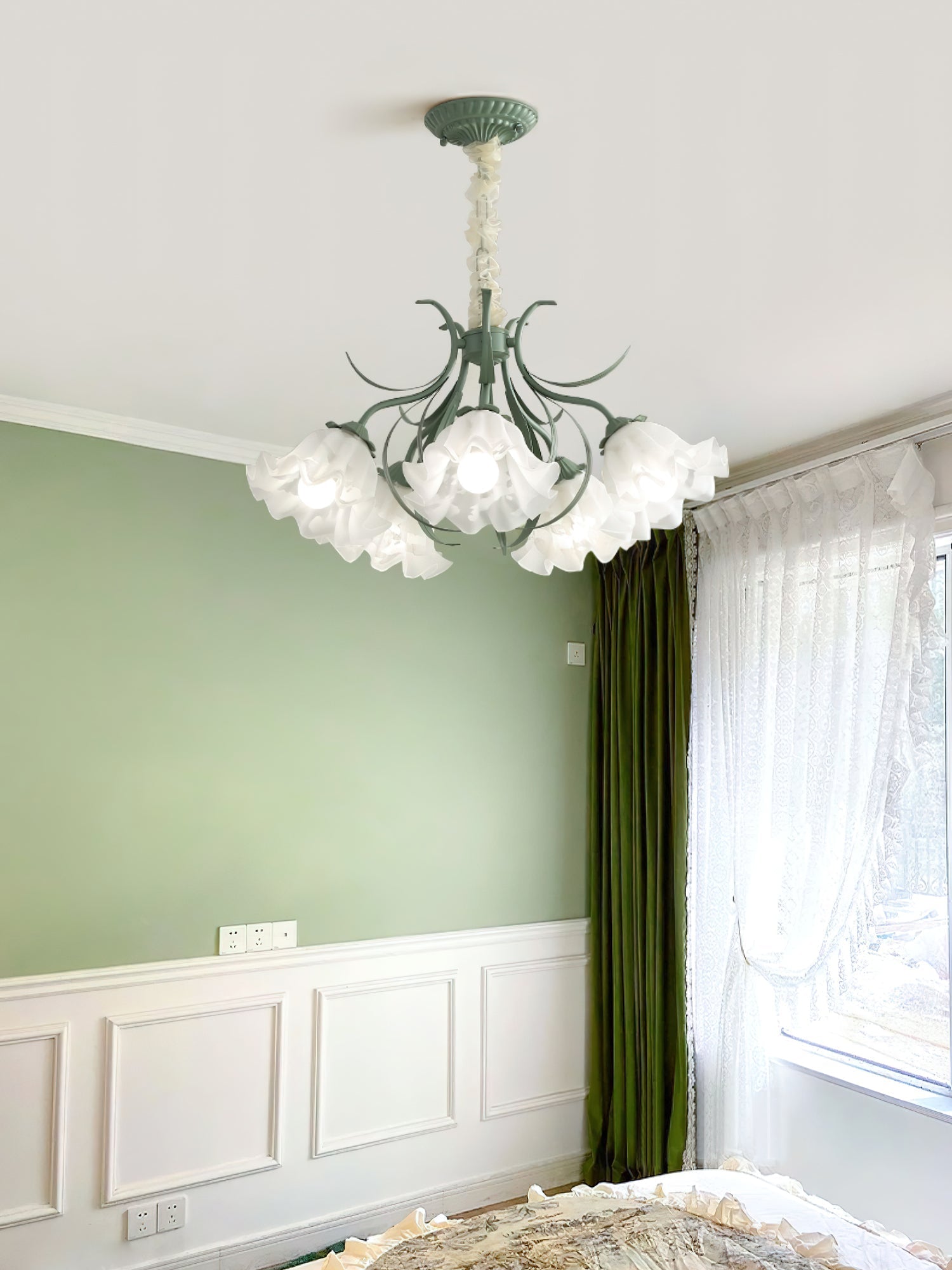Evren Chandelier Flower with Petals and Leaves-Neutral Decor