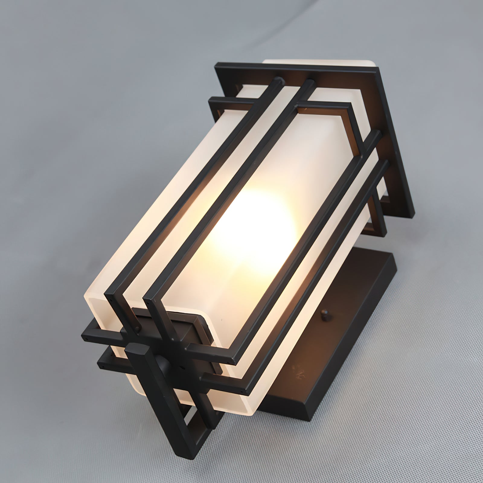 Wilen Outdoor Wall Lamp Iron Lantern Retro-Neutral Decor
