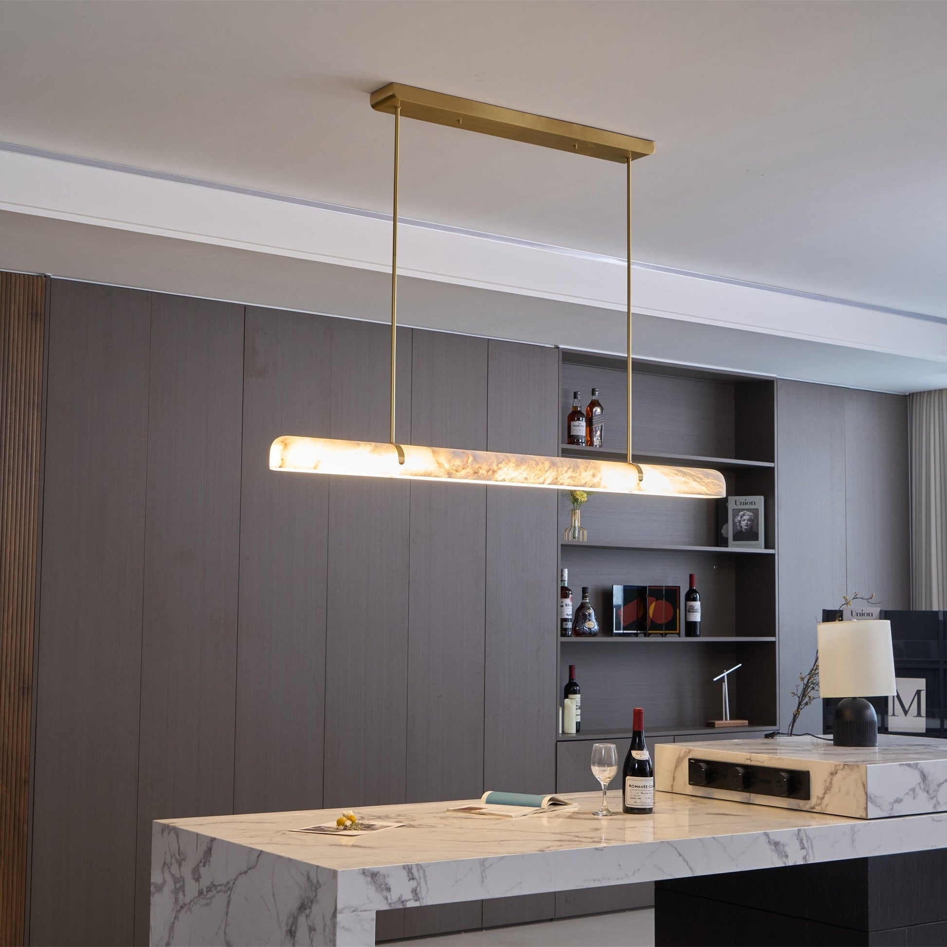 Ilraea Linear Alabaster Pendant-Neutral Decor