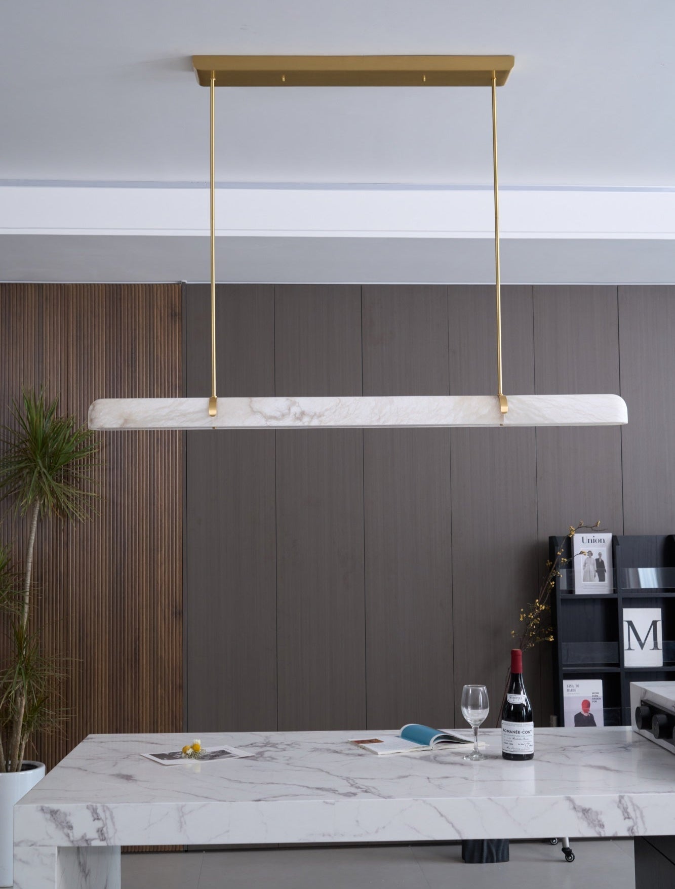 Ilraea Linear Alabaster Pendant-Neutral Decor