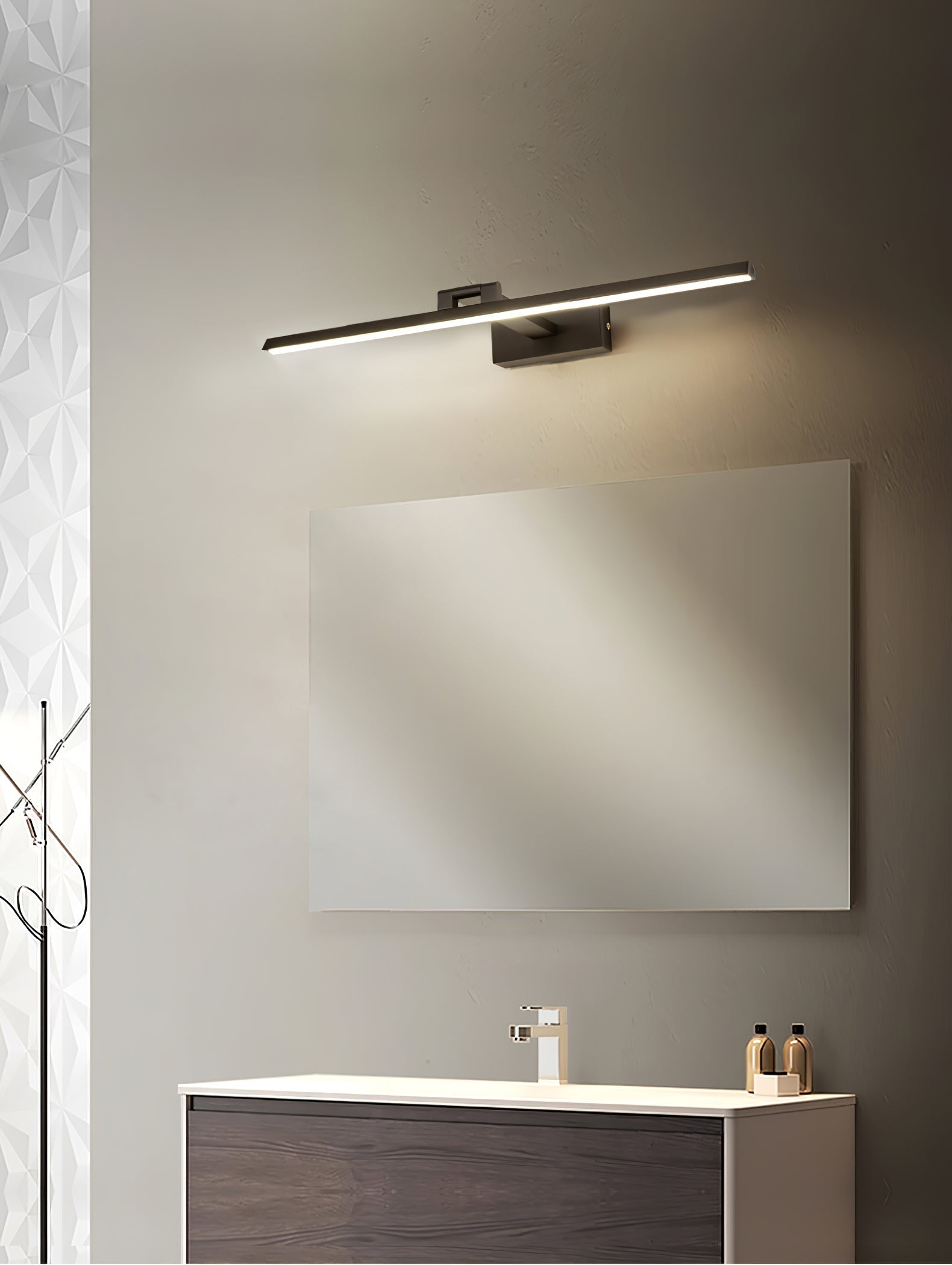 Linear Modern Minimalist Bathroom Wall Lamp-Neutral Decor