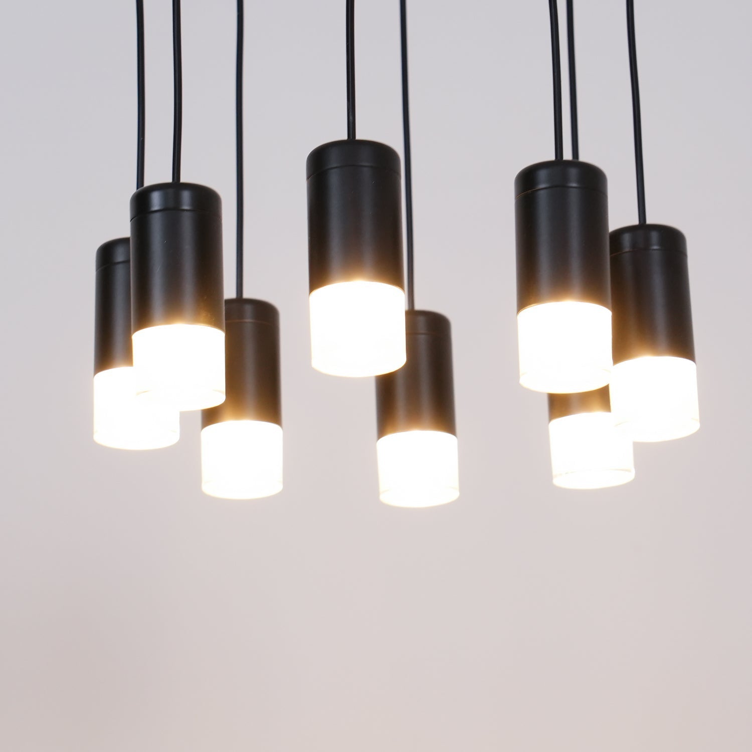 Tevenq Chandelier Lines Black Wireframe LED-Neutral Decor
