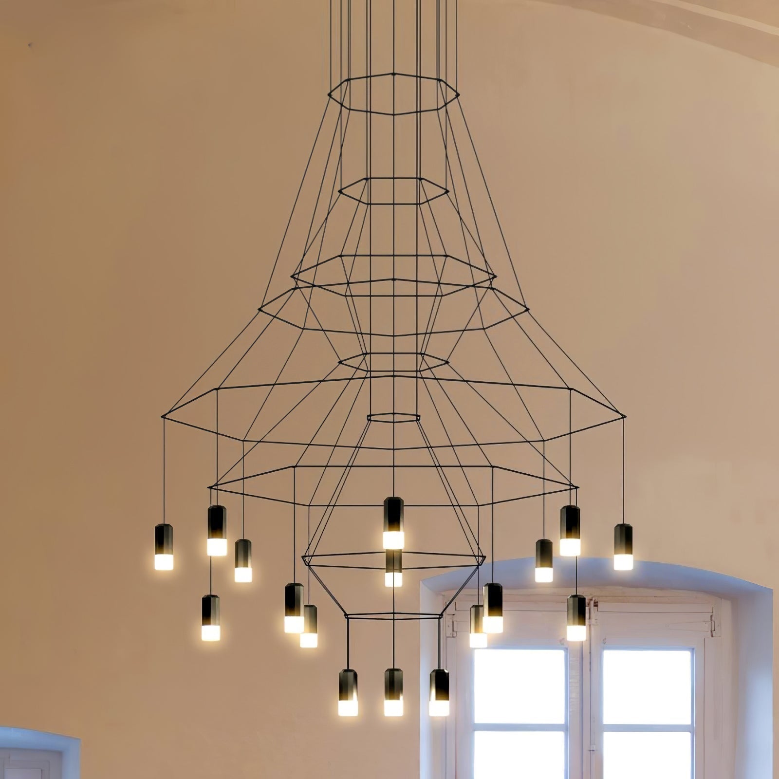 Tevenq Chandelier Lines Black Wireframe LED-Neutral Decor