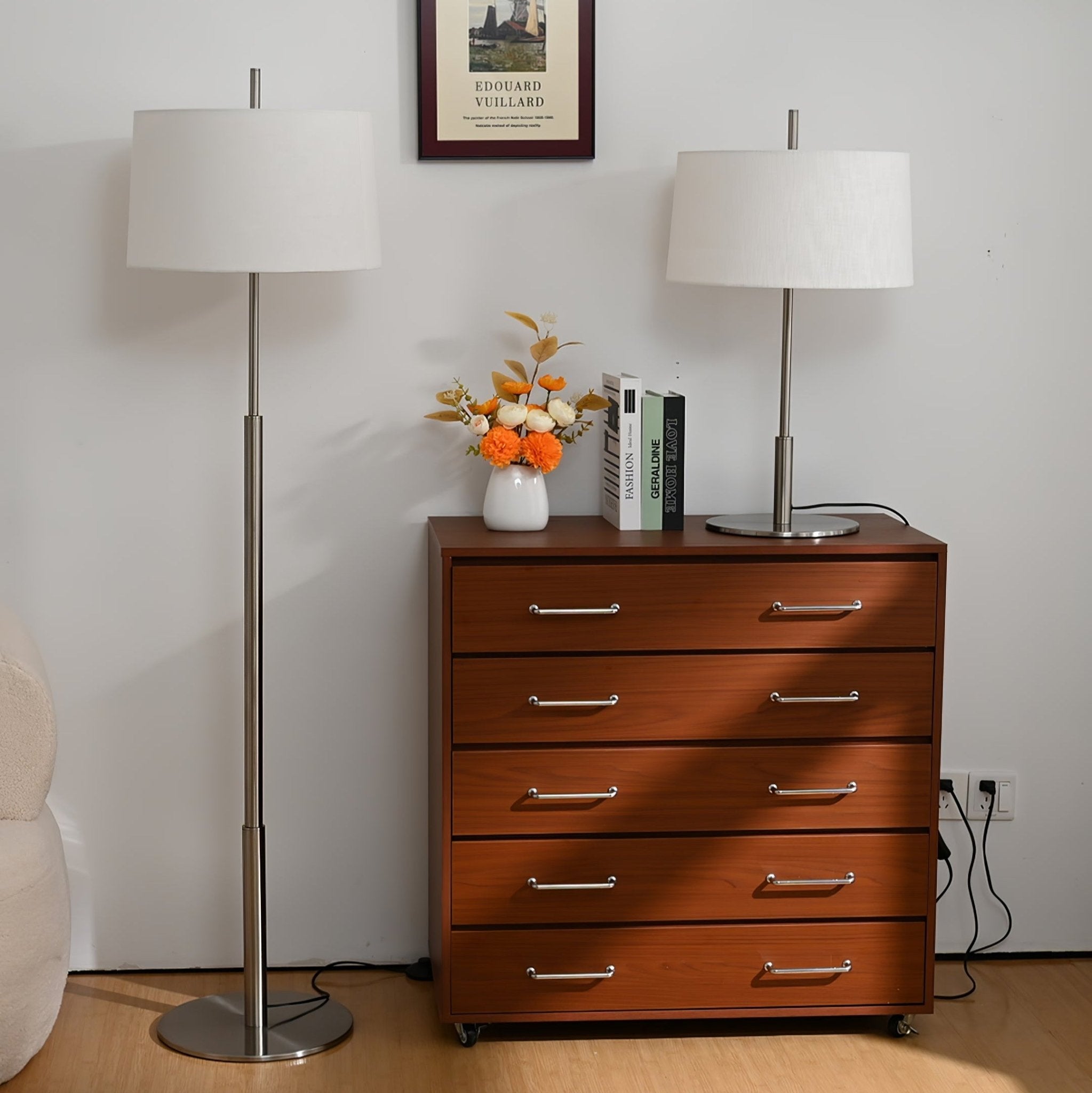 Silasn Minimalist Table Lamp-Neutral Decor
