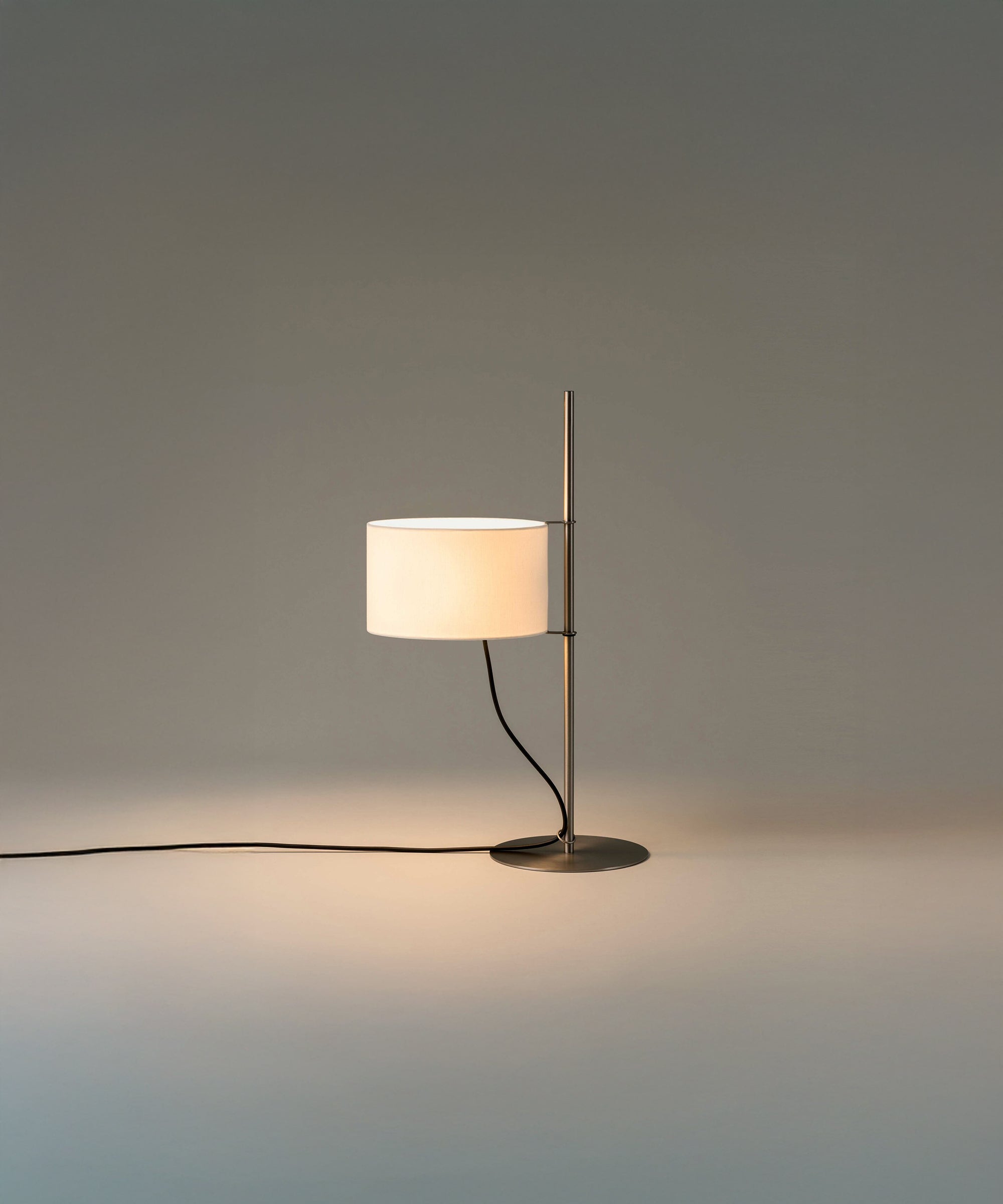 Landon Minimalist Table Lamp-Neutral Decor