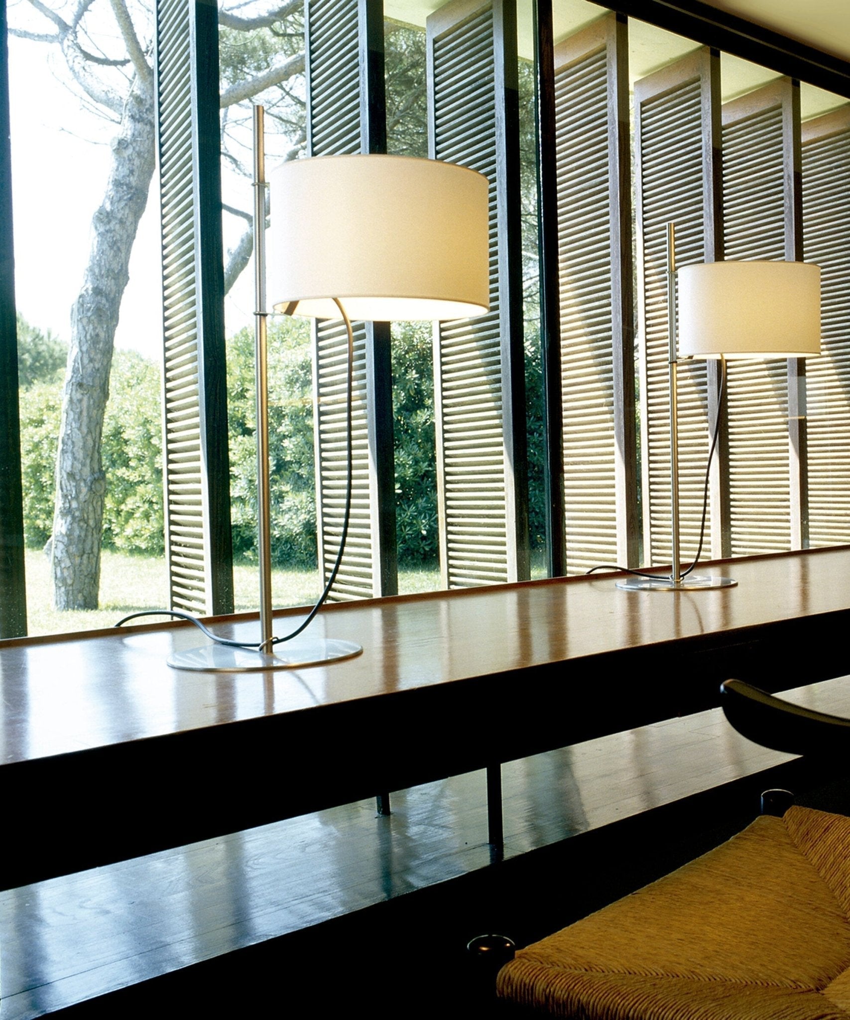 Landon Minimalist Table Lamp-Neutral Decor