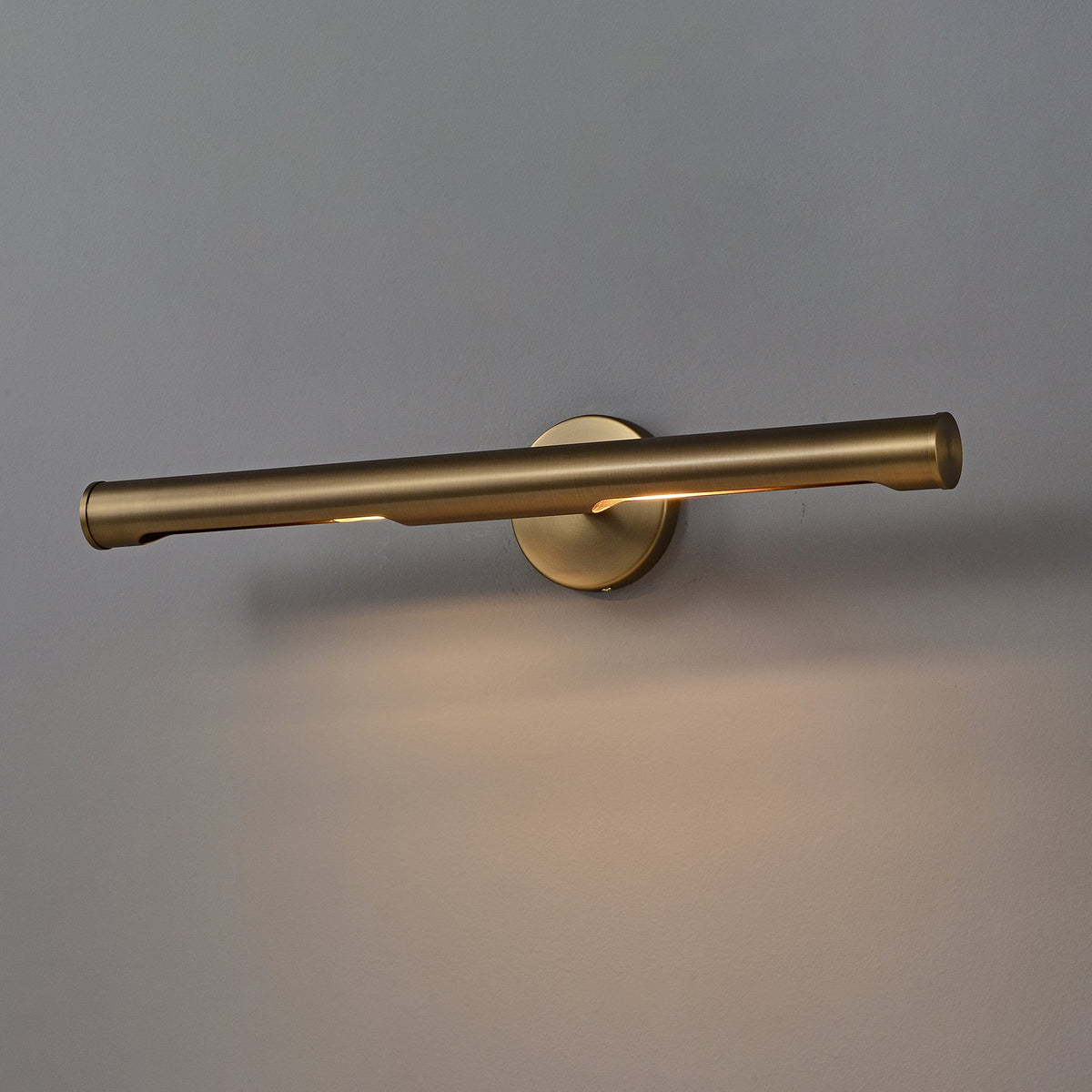 Quillmere Linear Wall Sconce