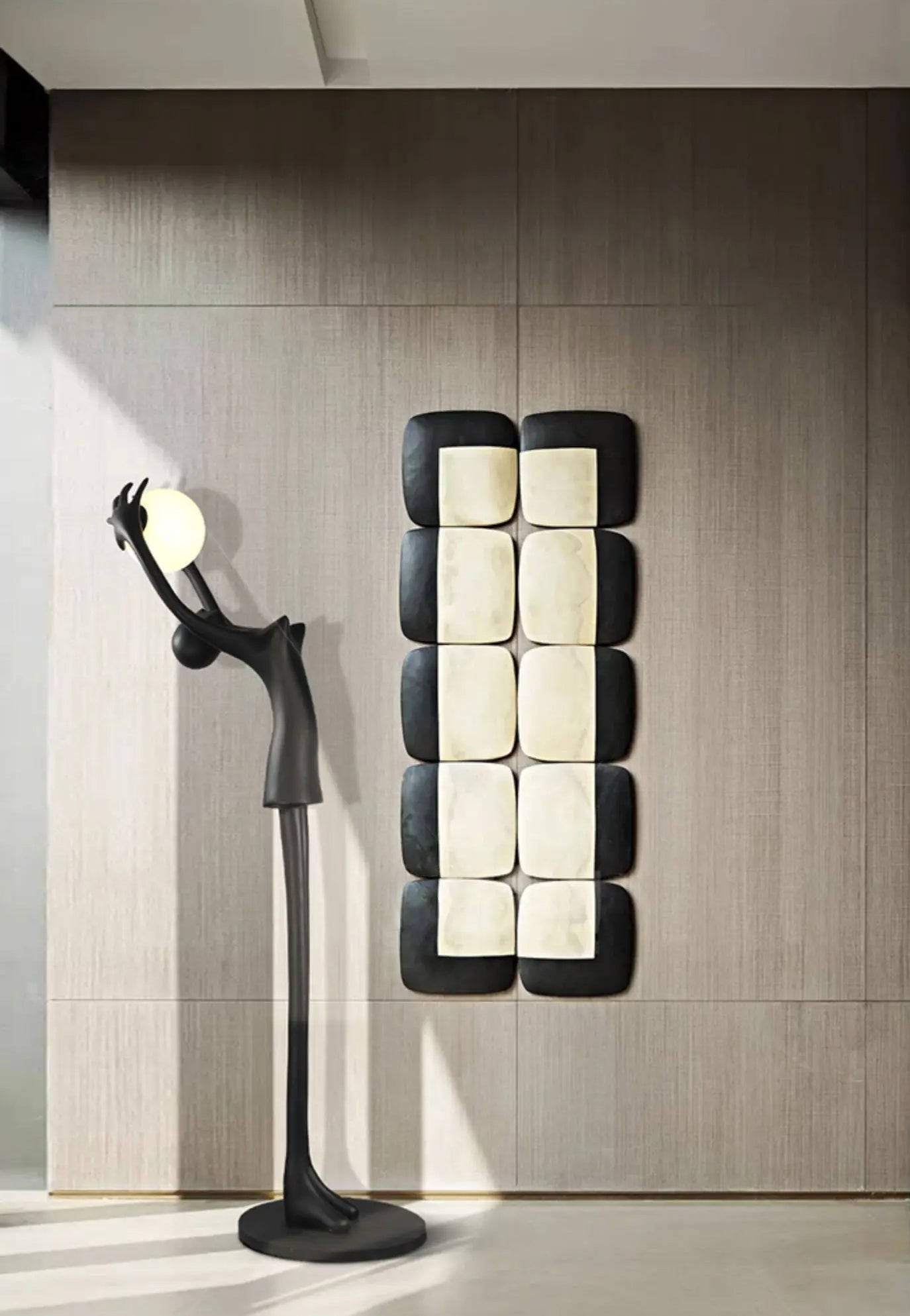 Lynorel Figurative Black Floor Lamp-Neutral Decor