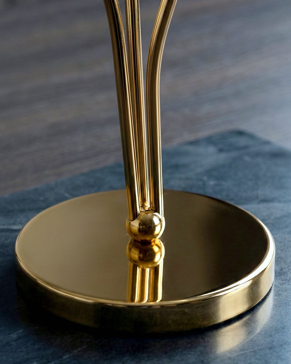 Thara Table Light