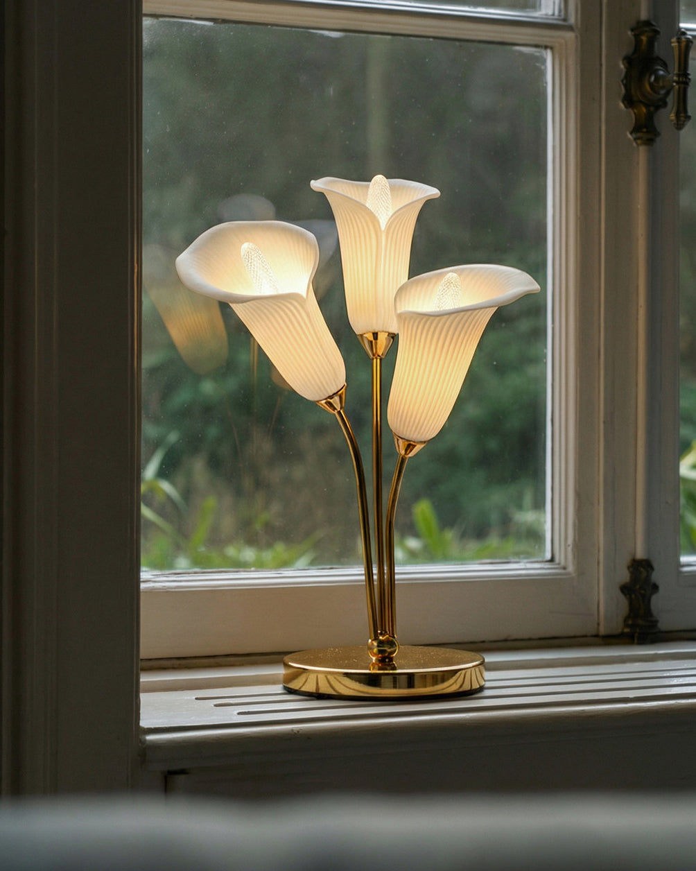 Thara Table Light
