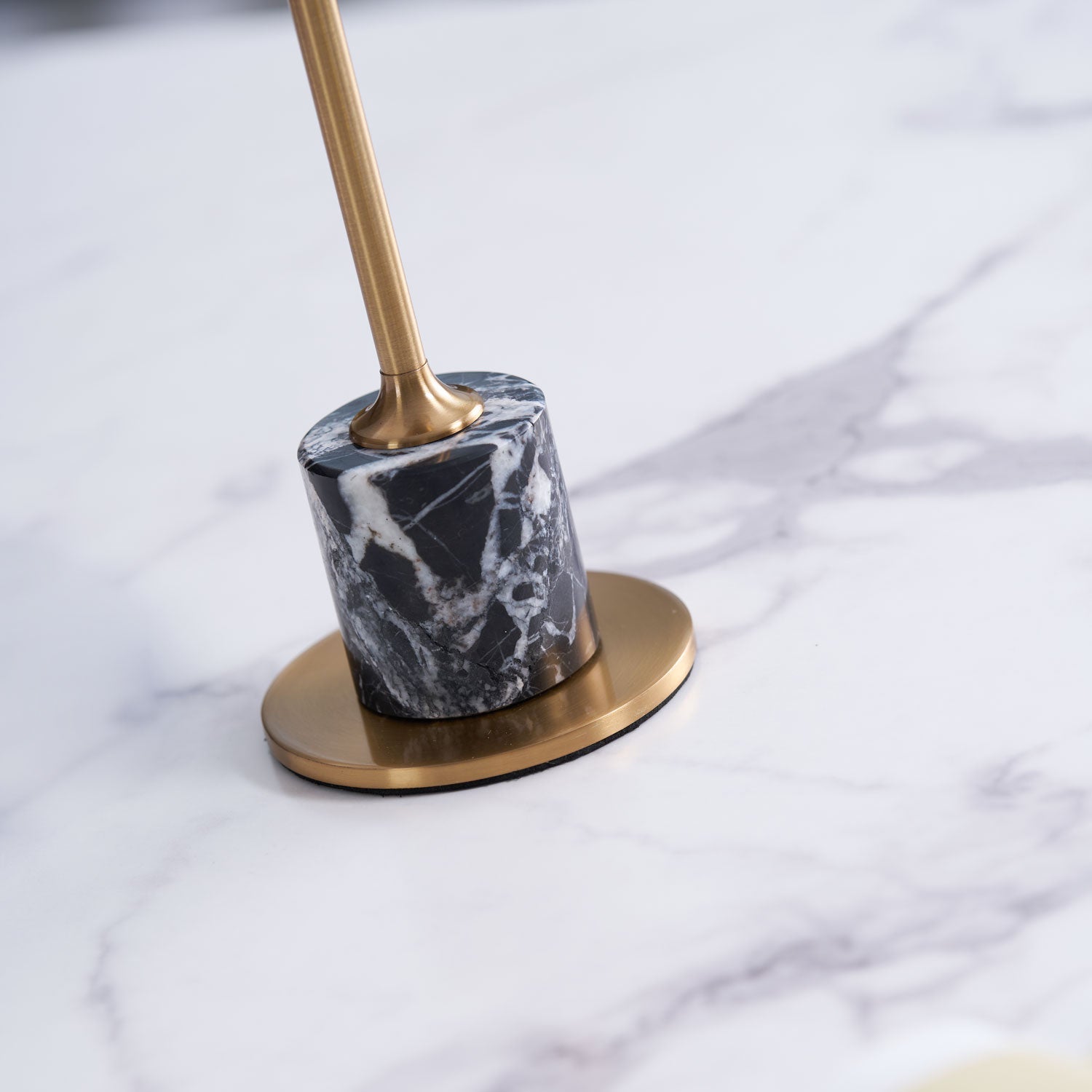 Penny Minimalist Table Lamp-Neutral Decor