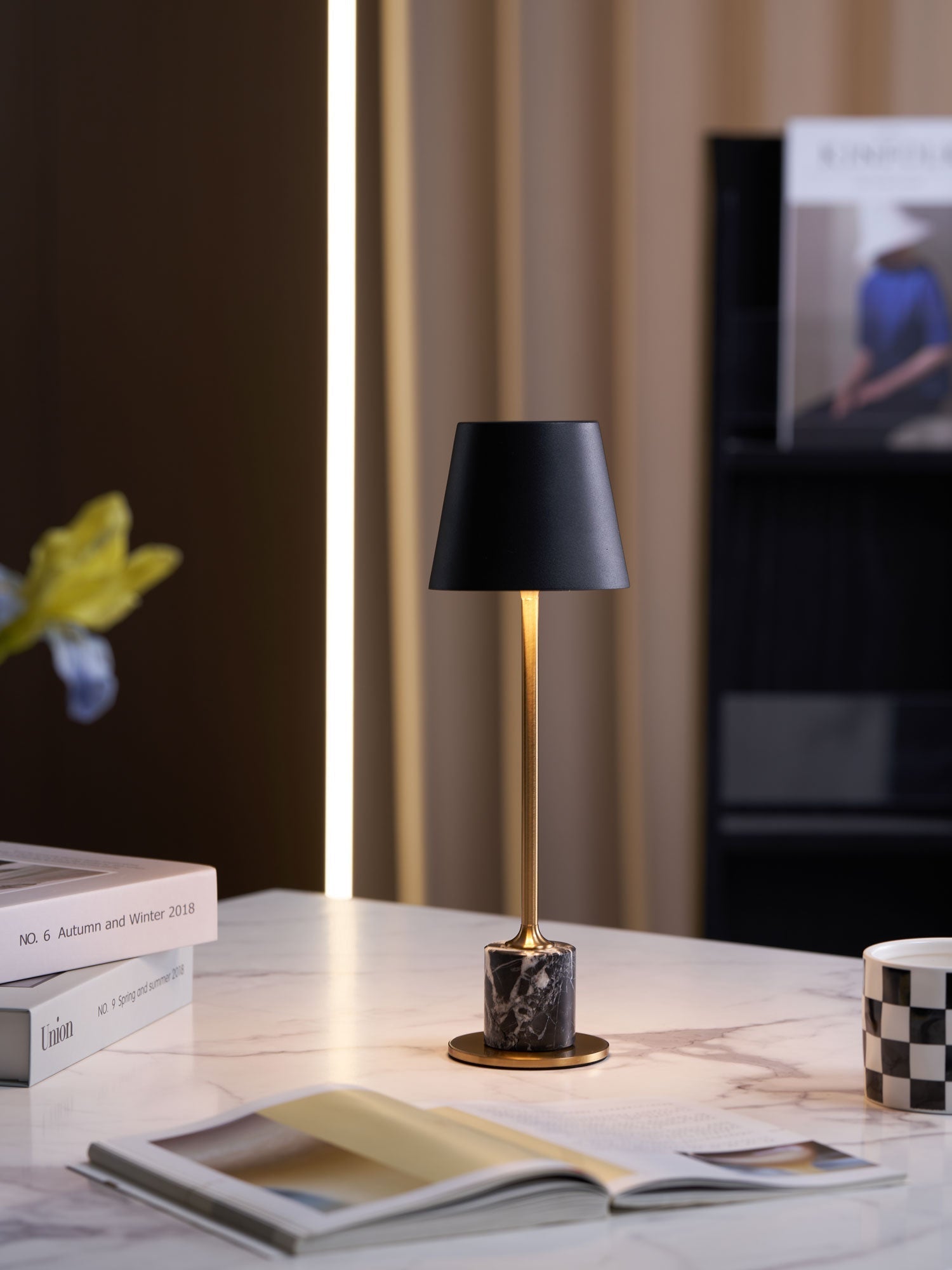 Penny Minimalist Table Lamp-Neutral Decor