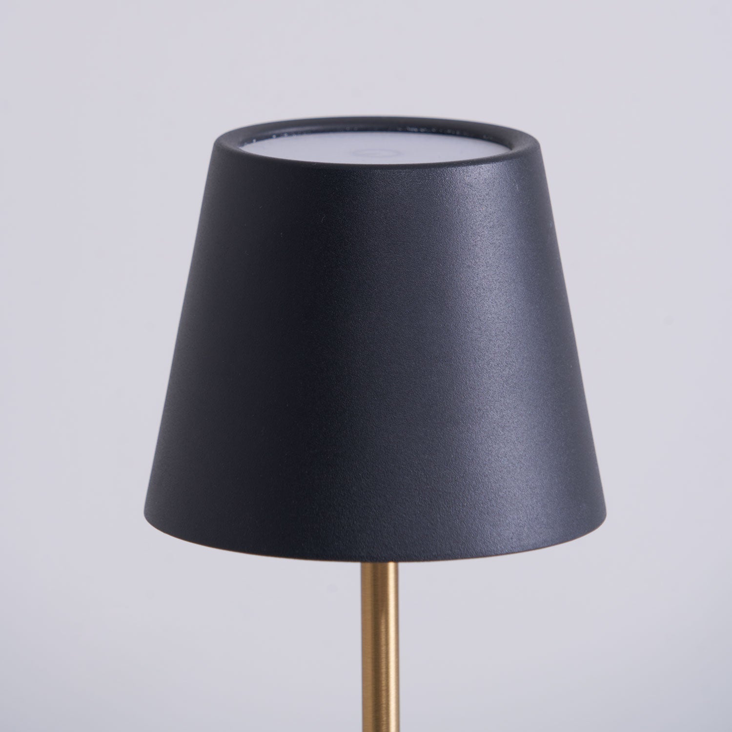 Penny Minimalist Table Lamp-Neutral Decor