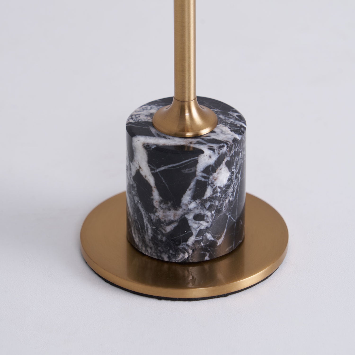 Penny Minimalist Table Lamp-Neutral Decor