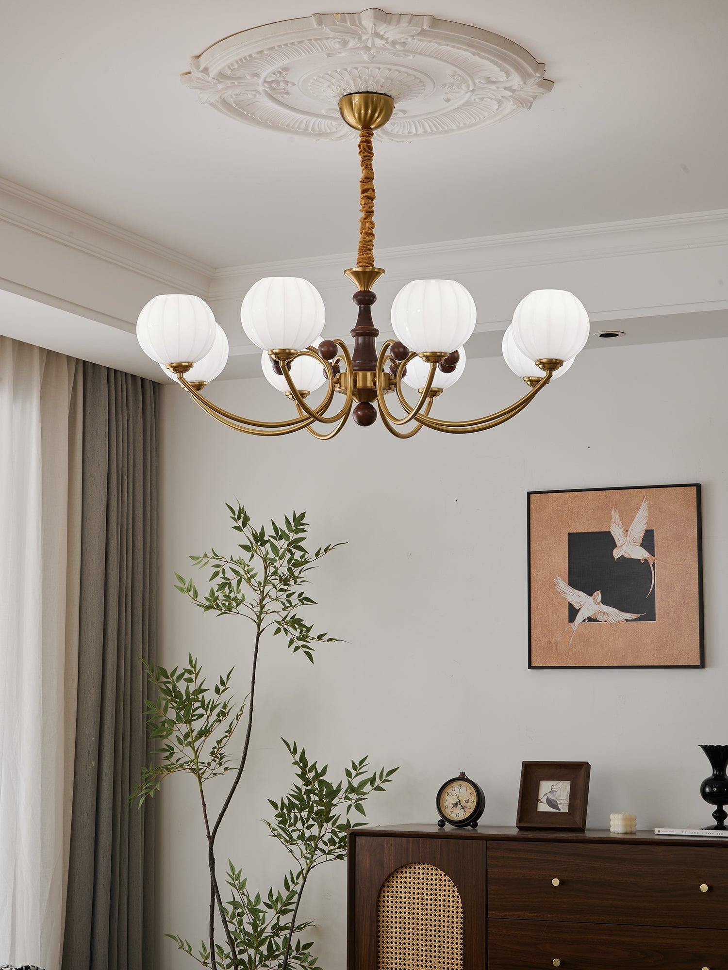 Omirara Traditional Elegance Vintage Wood Chandelier-Neutral Decor