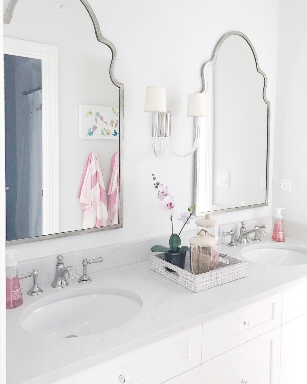 Etalarae Wall Lamp