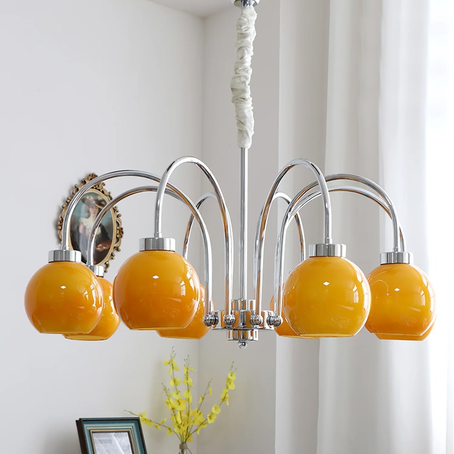 Lustra Chandelier Yellow Glass Globes-Neutral Decor