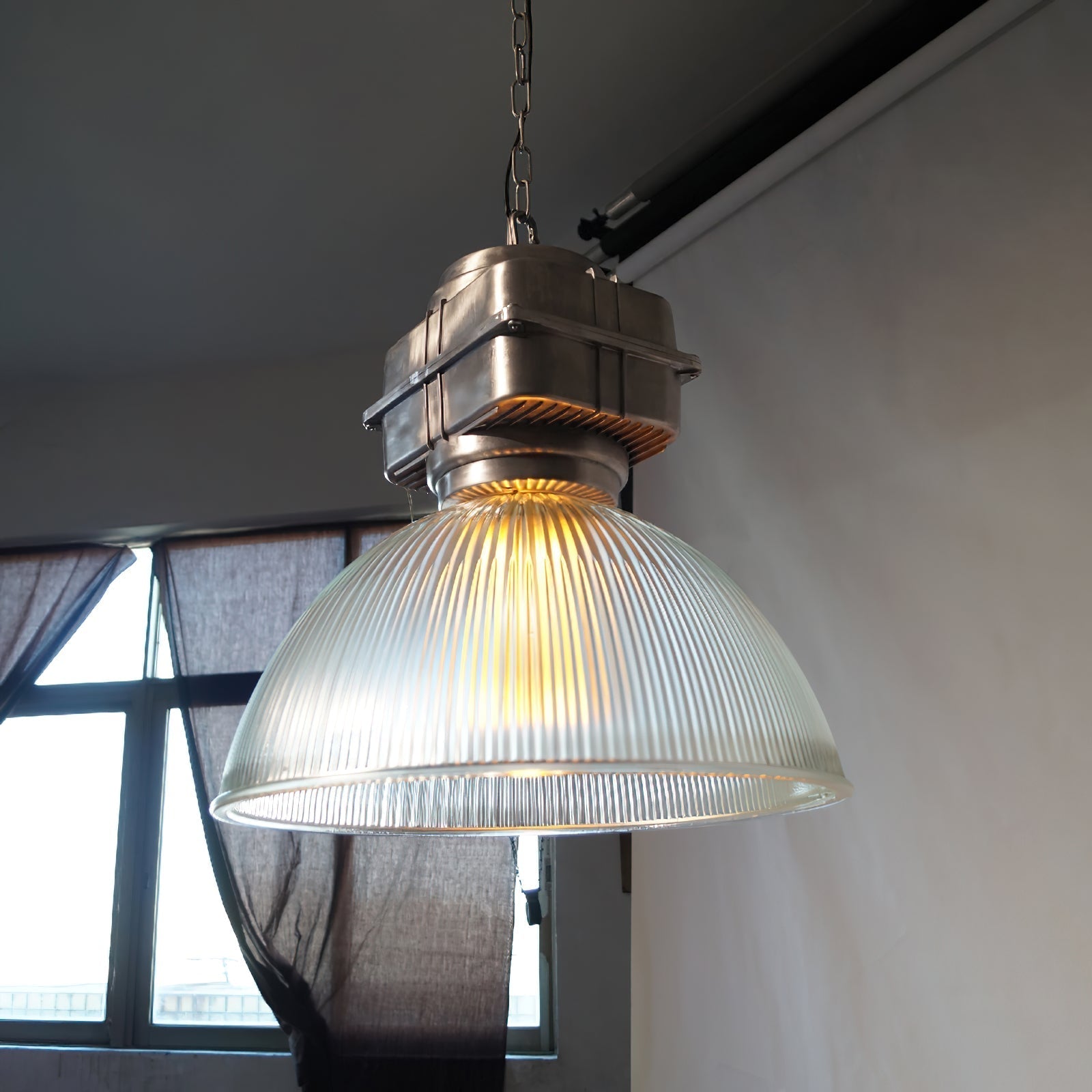 Vosilis Pendant Light