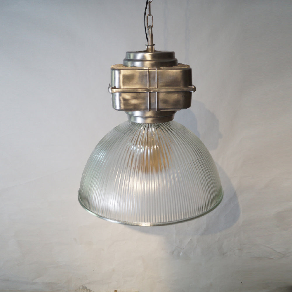 Vosilis Pendant Light