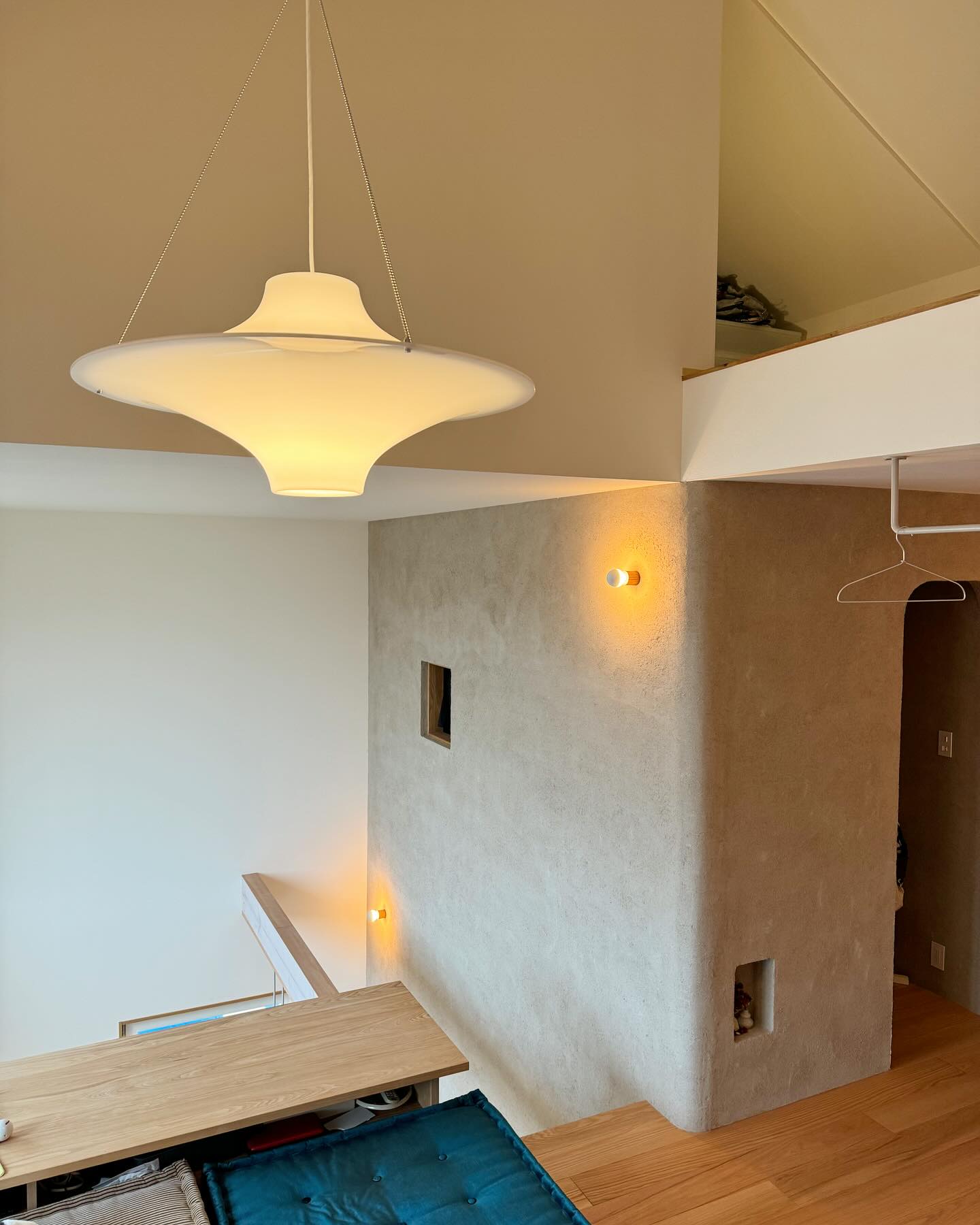 Alsolarae Pendant Lamp