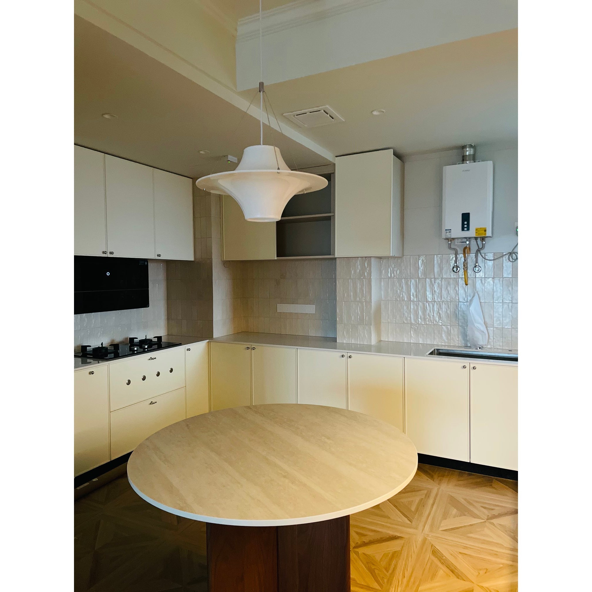 Alsolarae Pendant Lamp