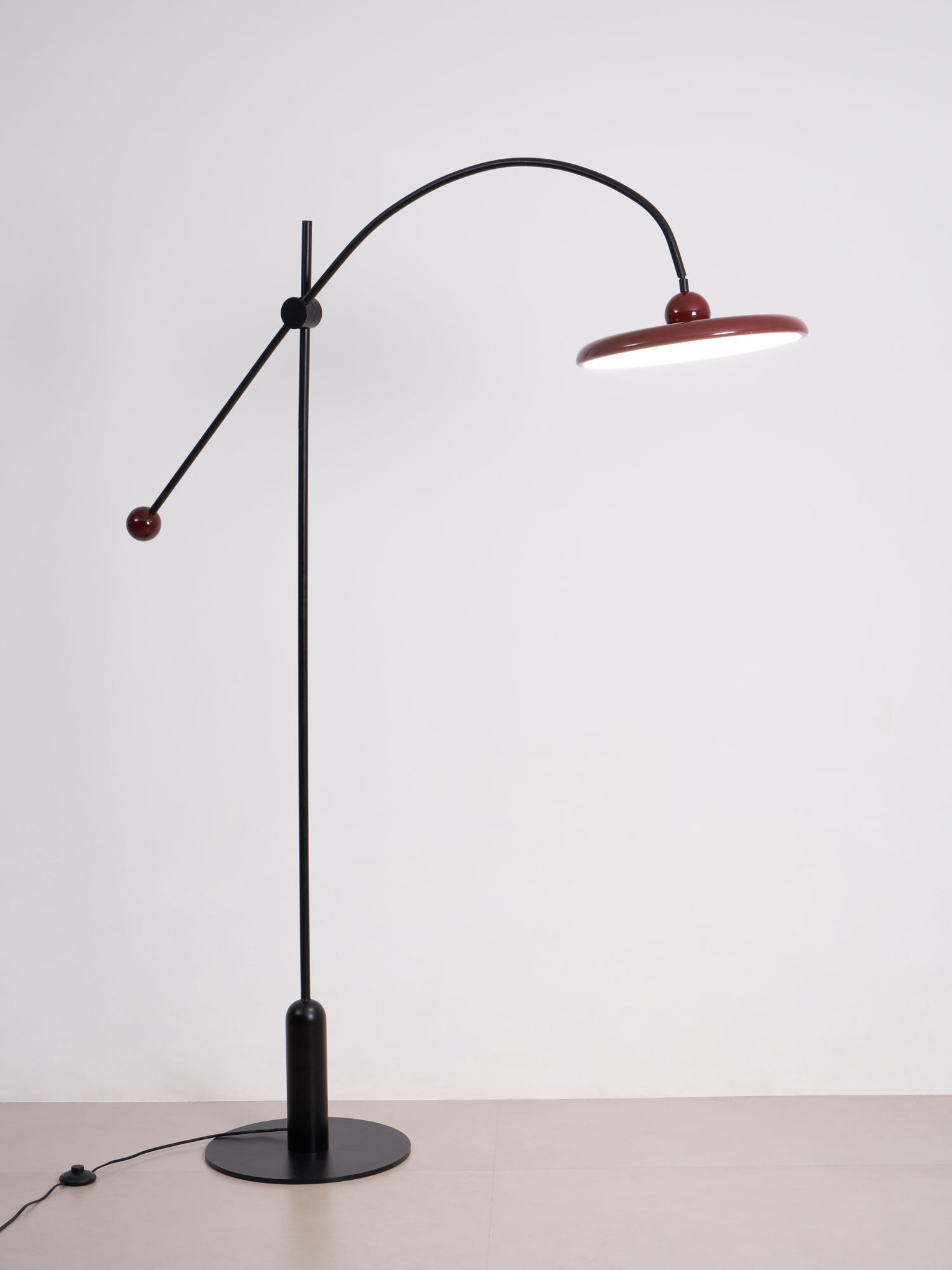Arc Modern Floor Lamp-Neutral Decor