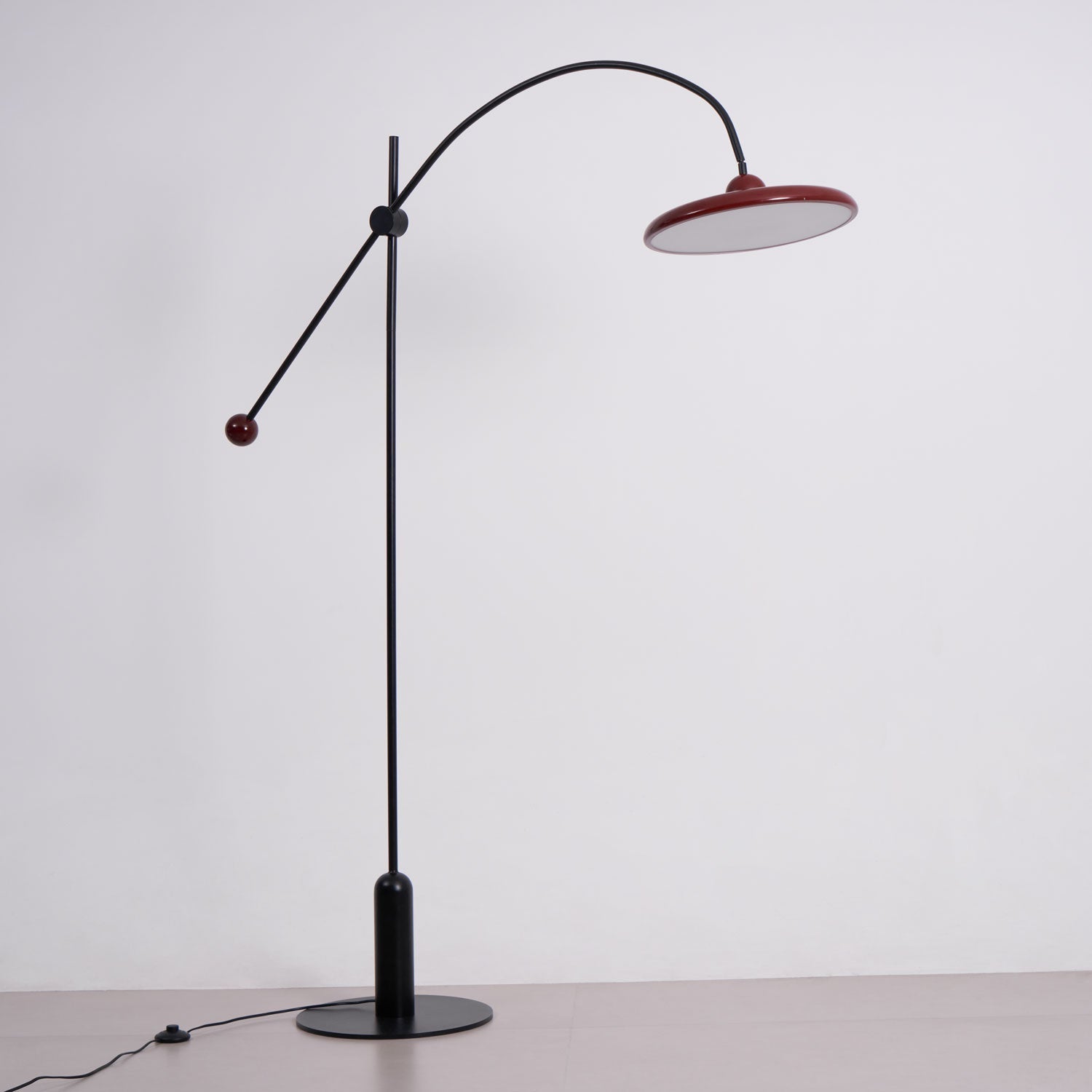 Arc Modern Floor Lamp-Neutral Decor