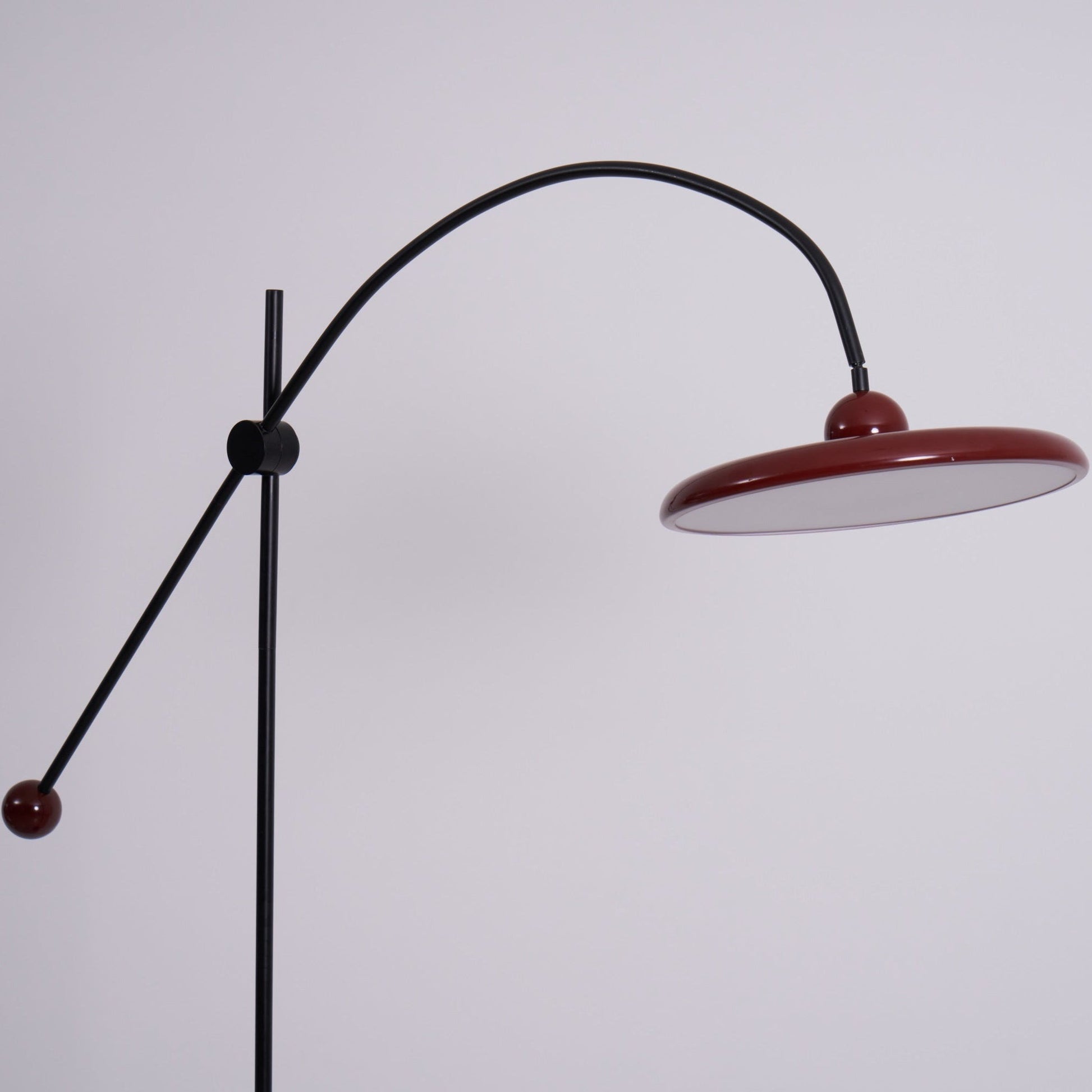 Arc Modern Floor Lamp-Neutral Decor
