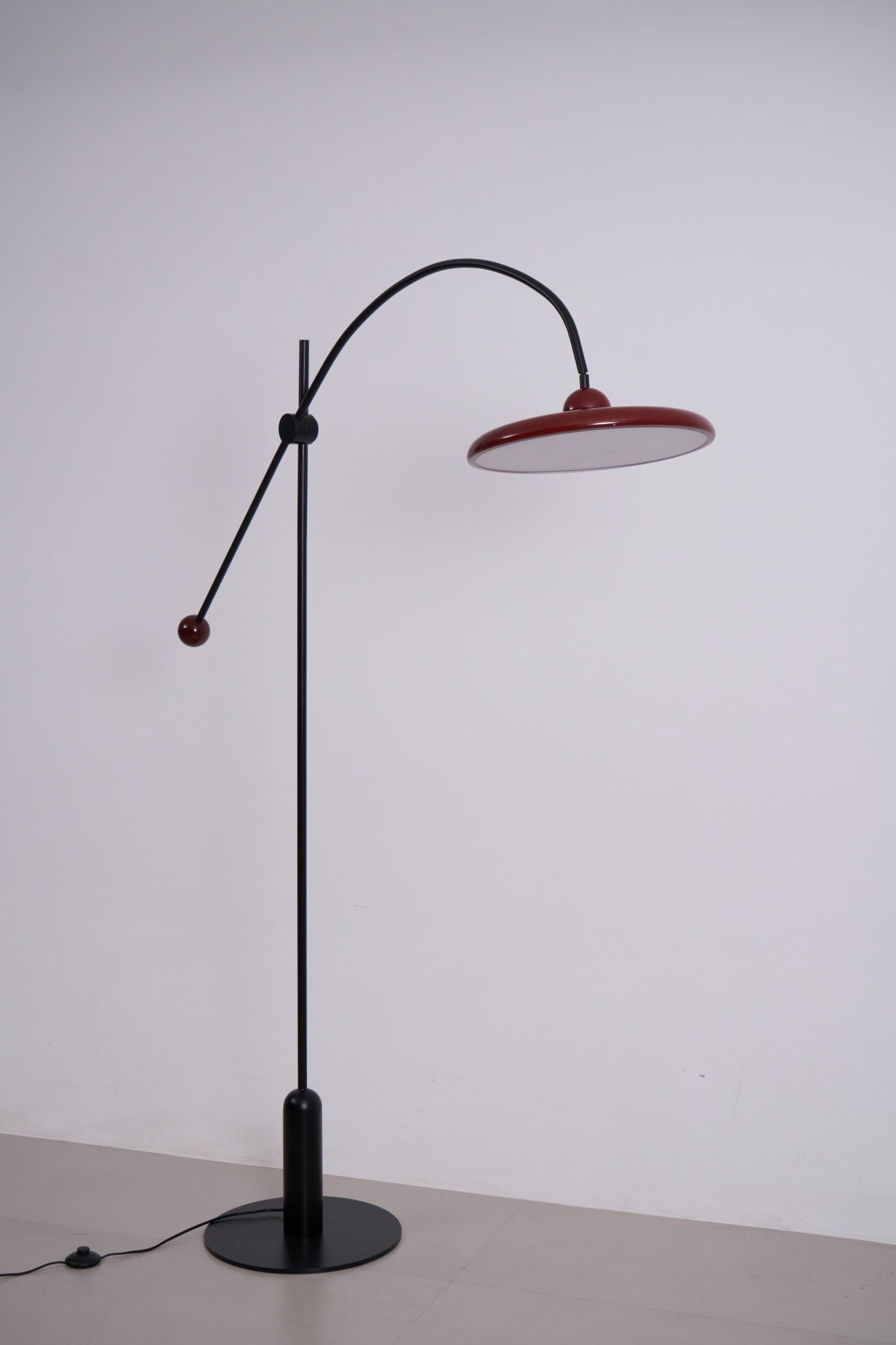 Arc Modern Floor Lamp-Neutral Decor
