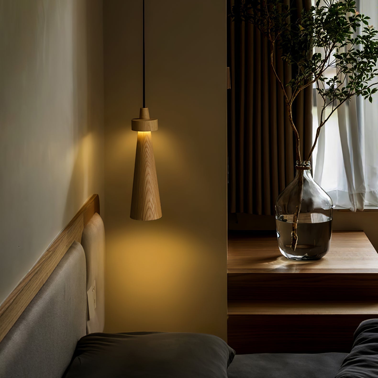 Tesno Minimalist Wood Pendant Light-Neutral Decor
