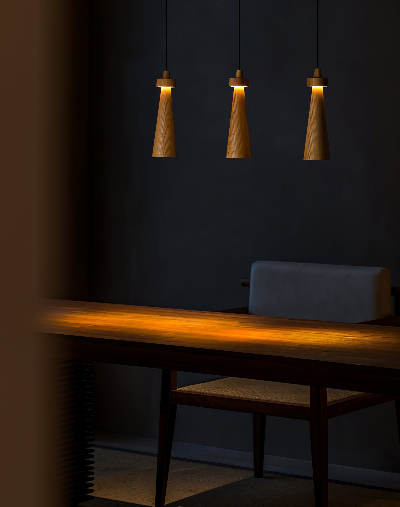 Tesno Minimalist Wood Pendant Light-Neutral Decor