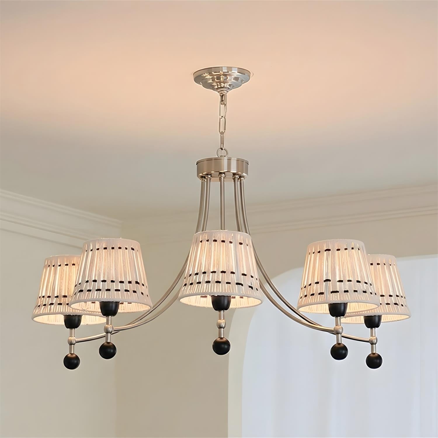 Vivienne Chandelier
