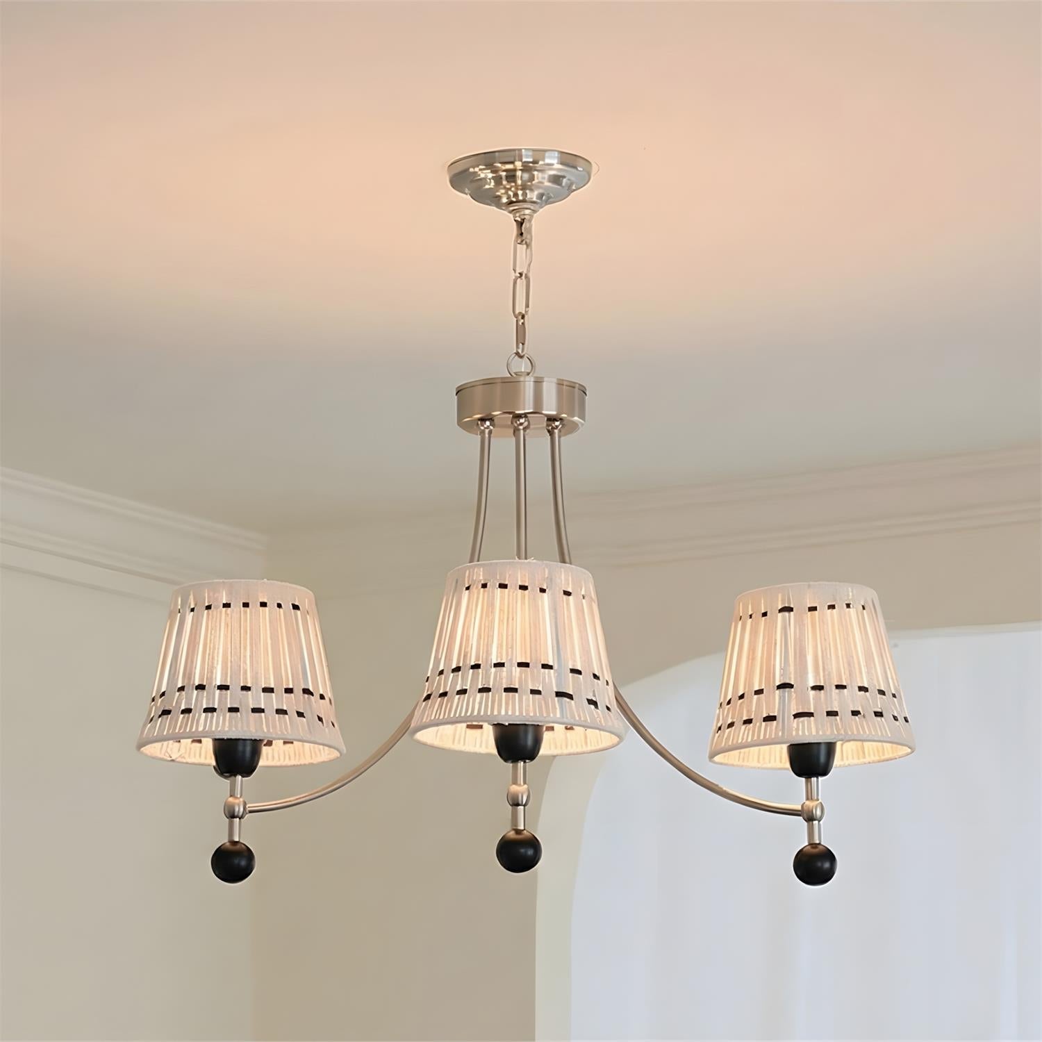 Vivienne Chandelier
