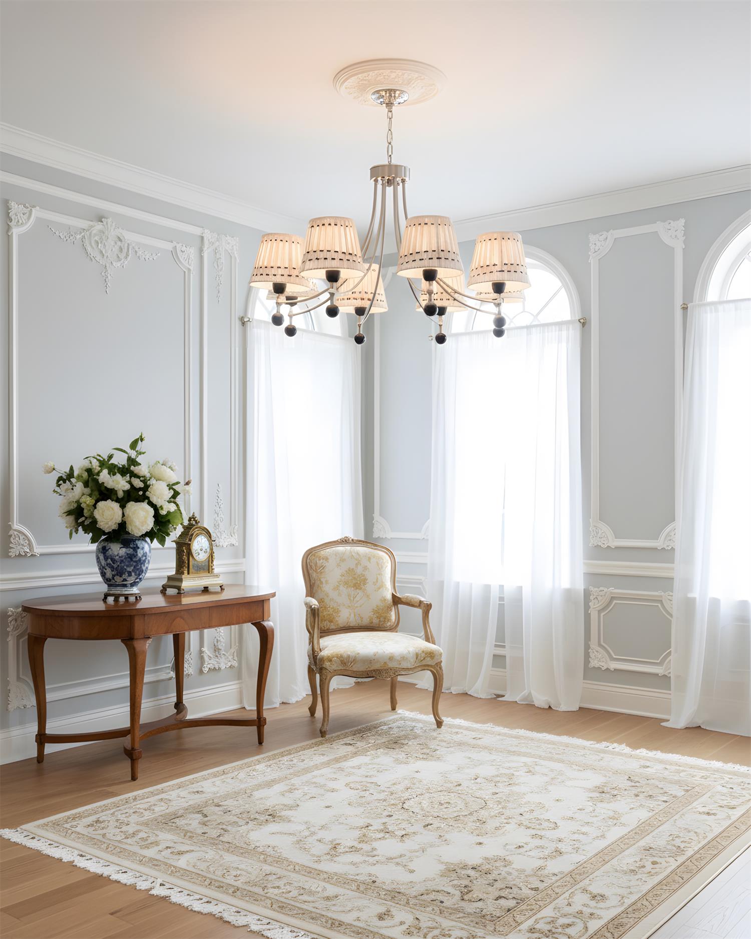 Vivienne Chandelier