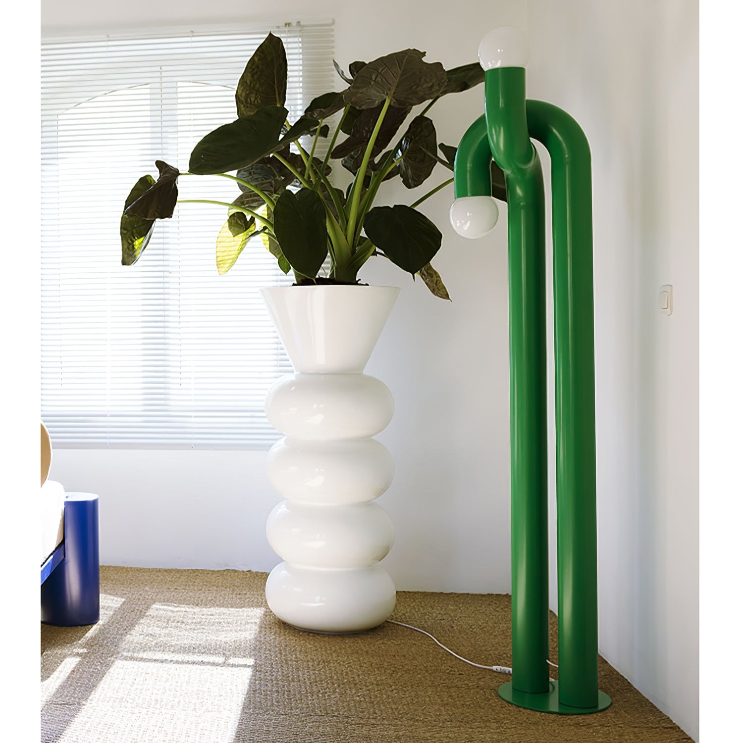 Jorvik Modern Floor Lamp-Neutral Decor