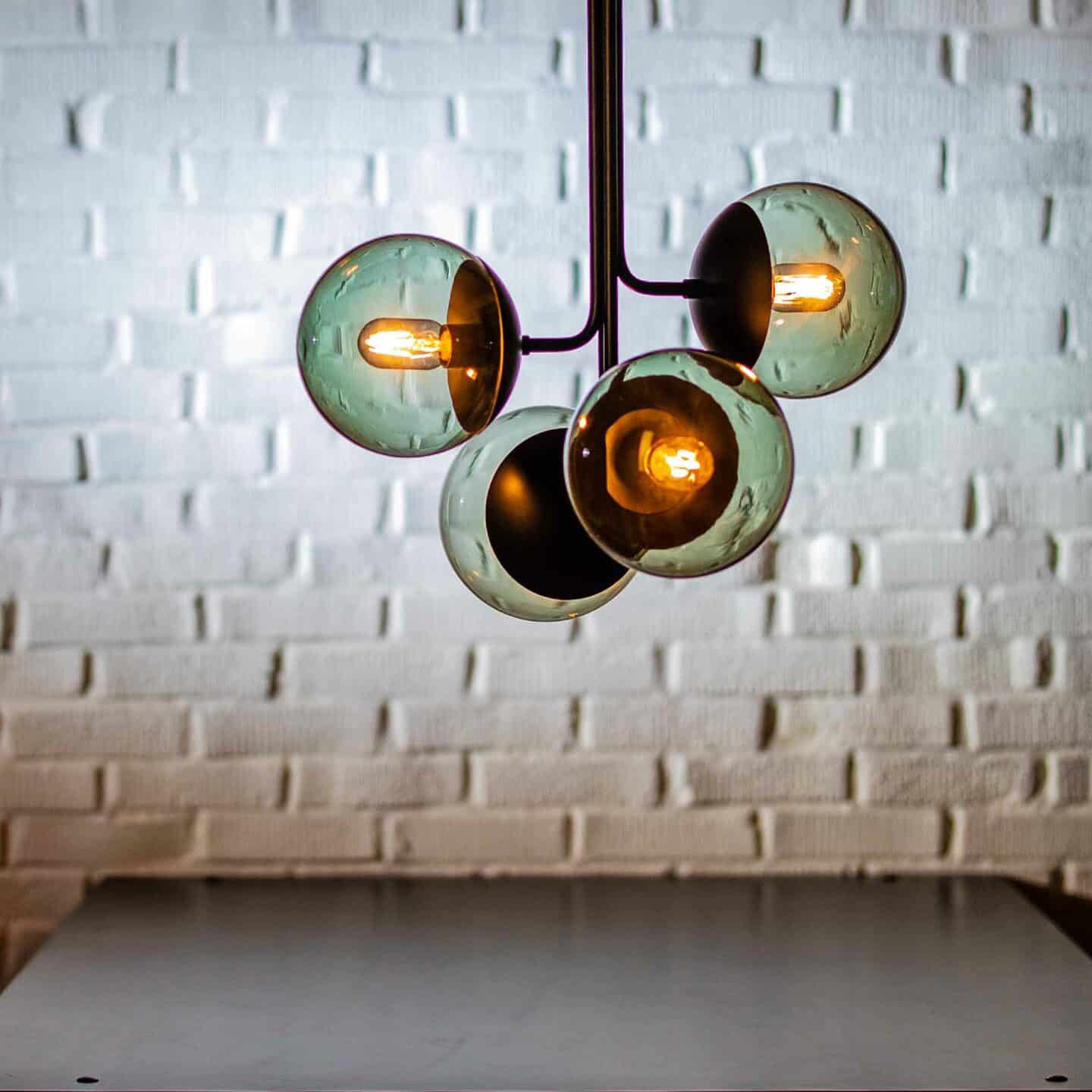 Uzorus Chandelier