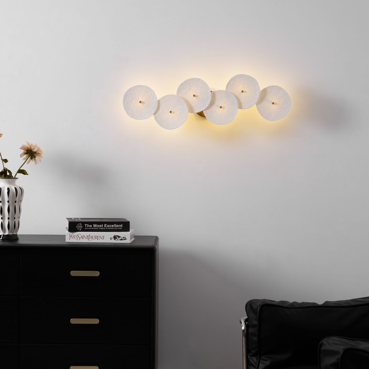 Jesse Elegance Nordic Art Petal Wall Lamp-Neutral Decor