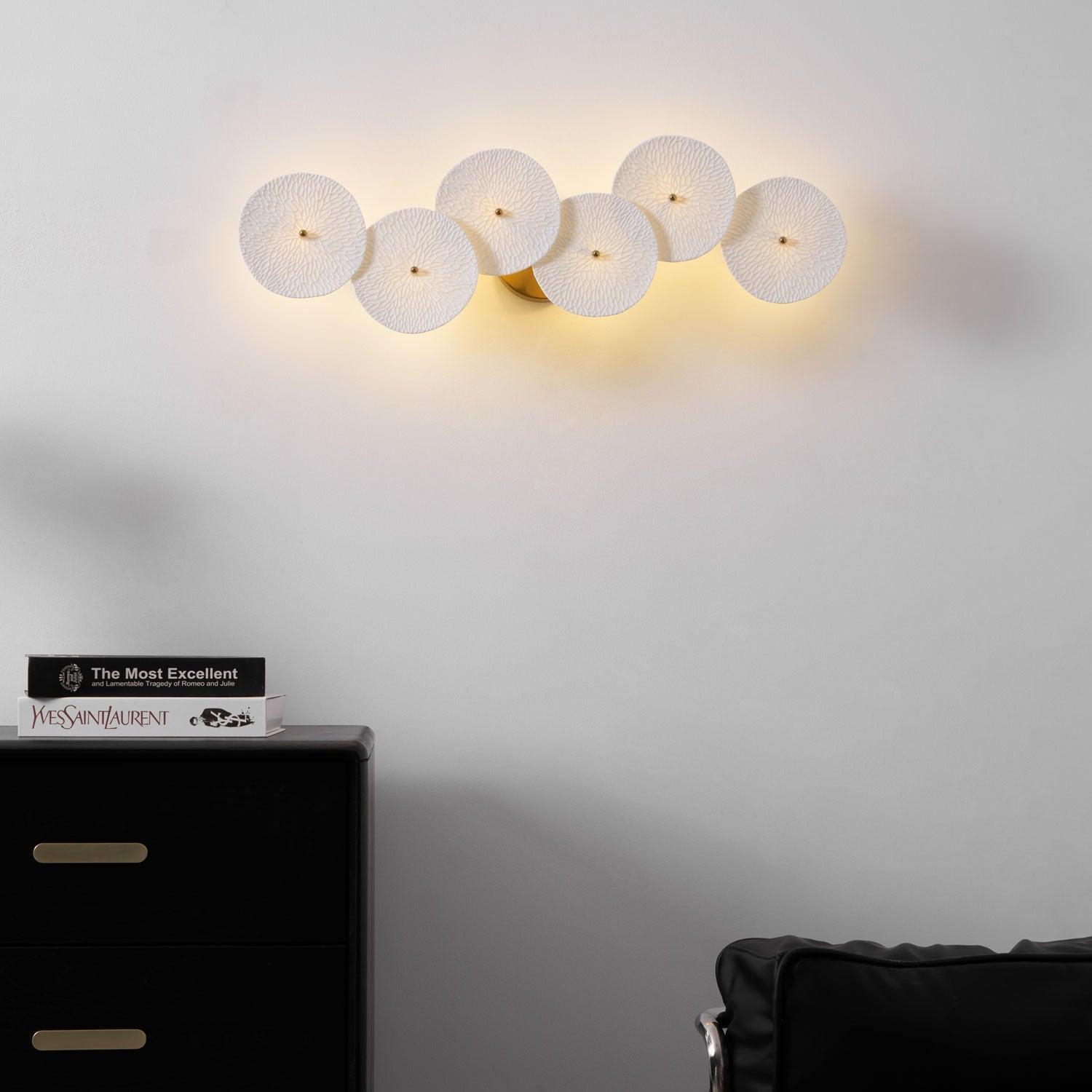 Jesse Elegance Nordic Art Petal Wall Lamp-Neutral Decor