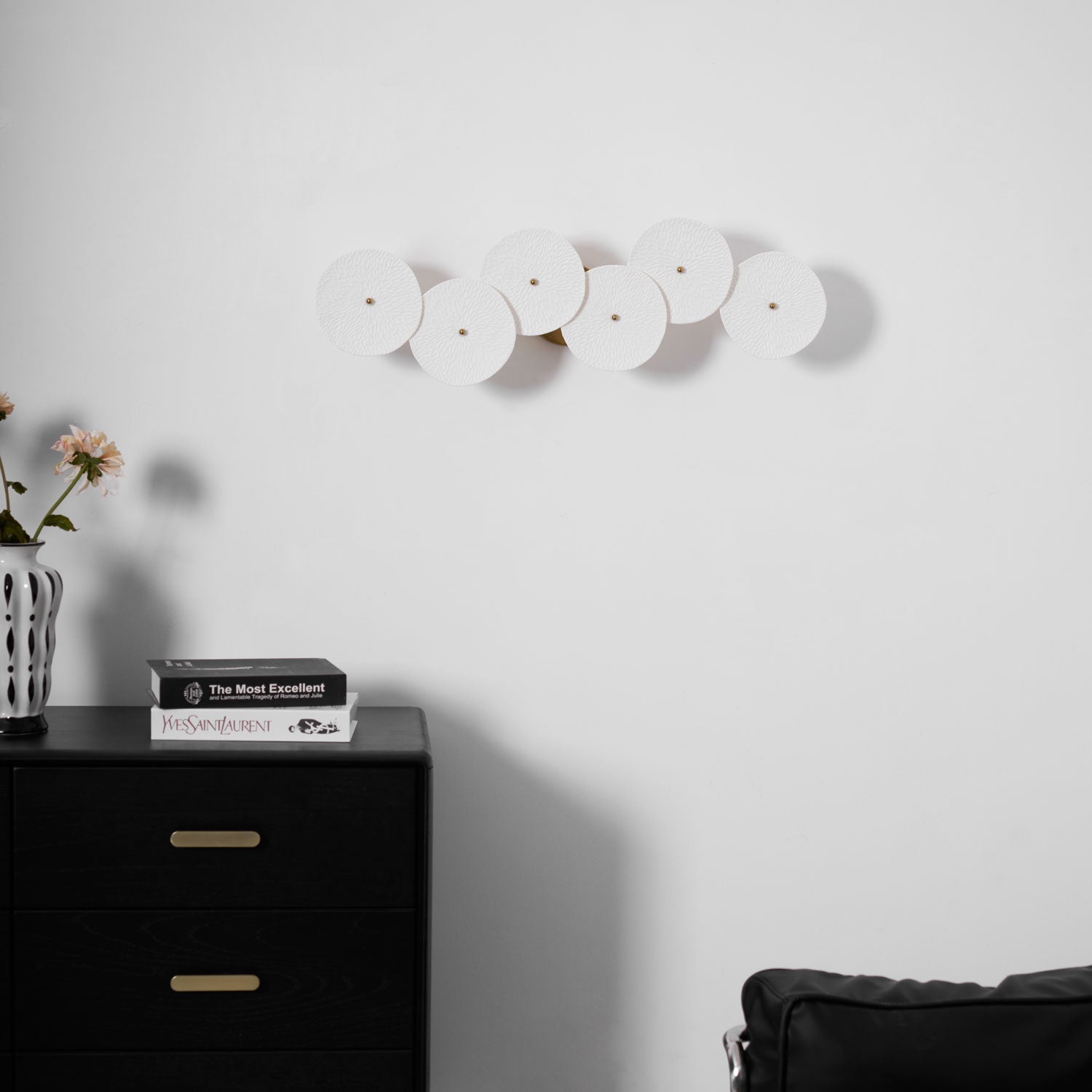 Jesse Elegance Nordic Art Petal Wall Lamp-Neutral Decor