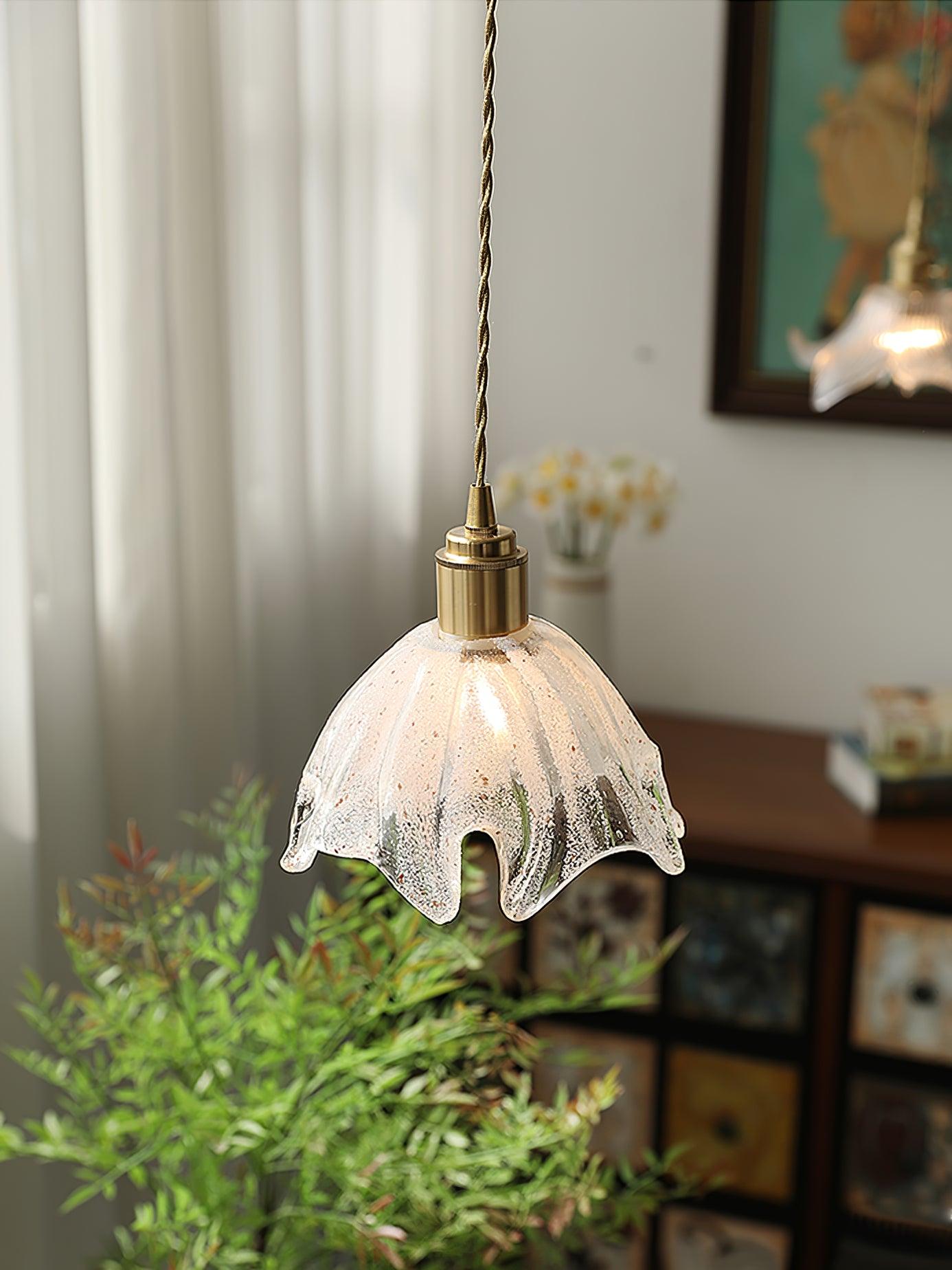 Deveny Pendant Lamp Brass Ruffled Glass Lotus Vintage-Neutral Decor