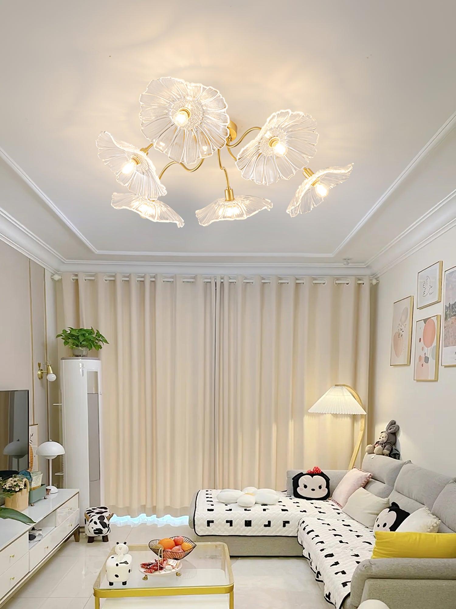 Solara Ceiling Lamp Leaf Glass with Brass Elegant-Neutral Decor