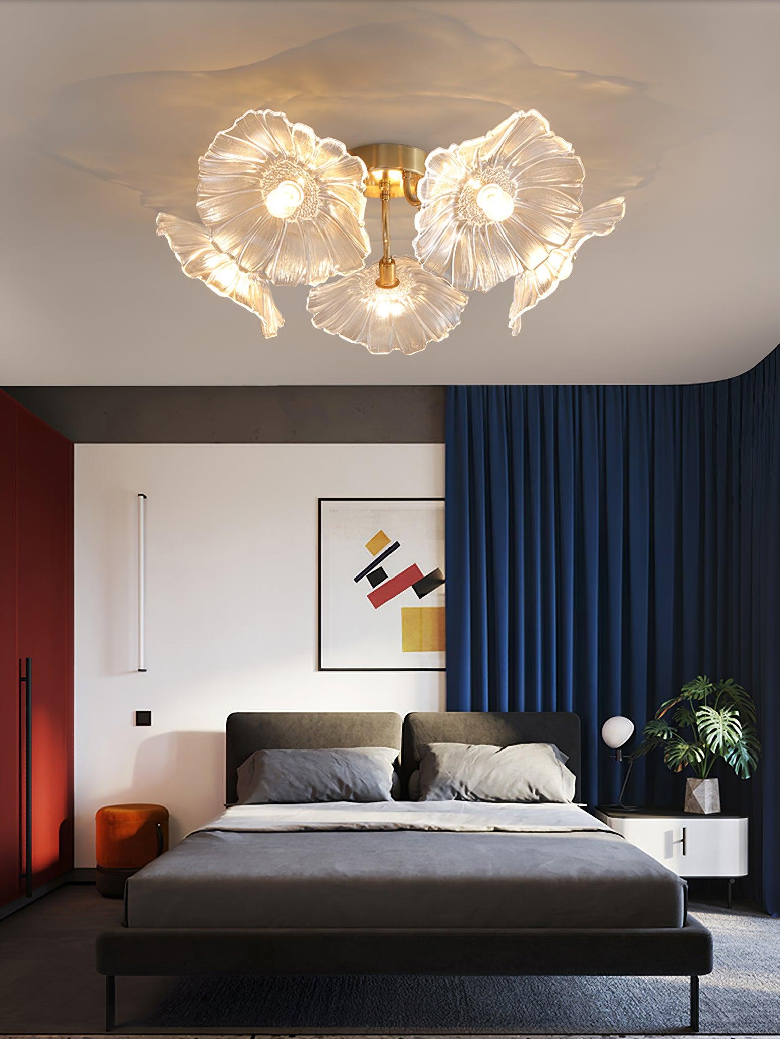 Solara Ceiling Lamp Leaf Glass with Brass Elegant-Neutral Decor