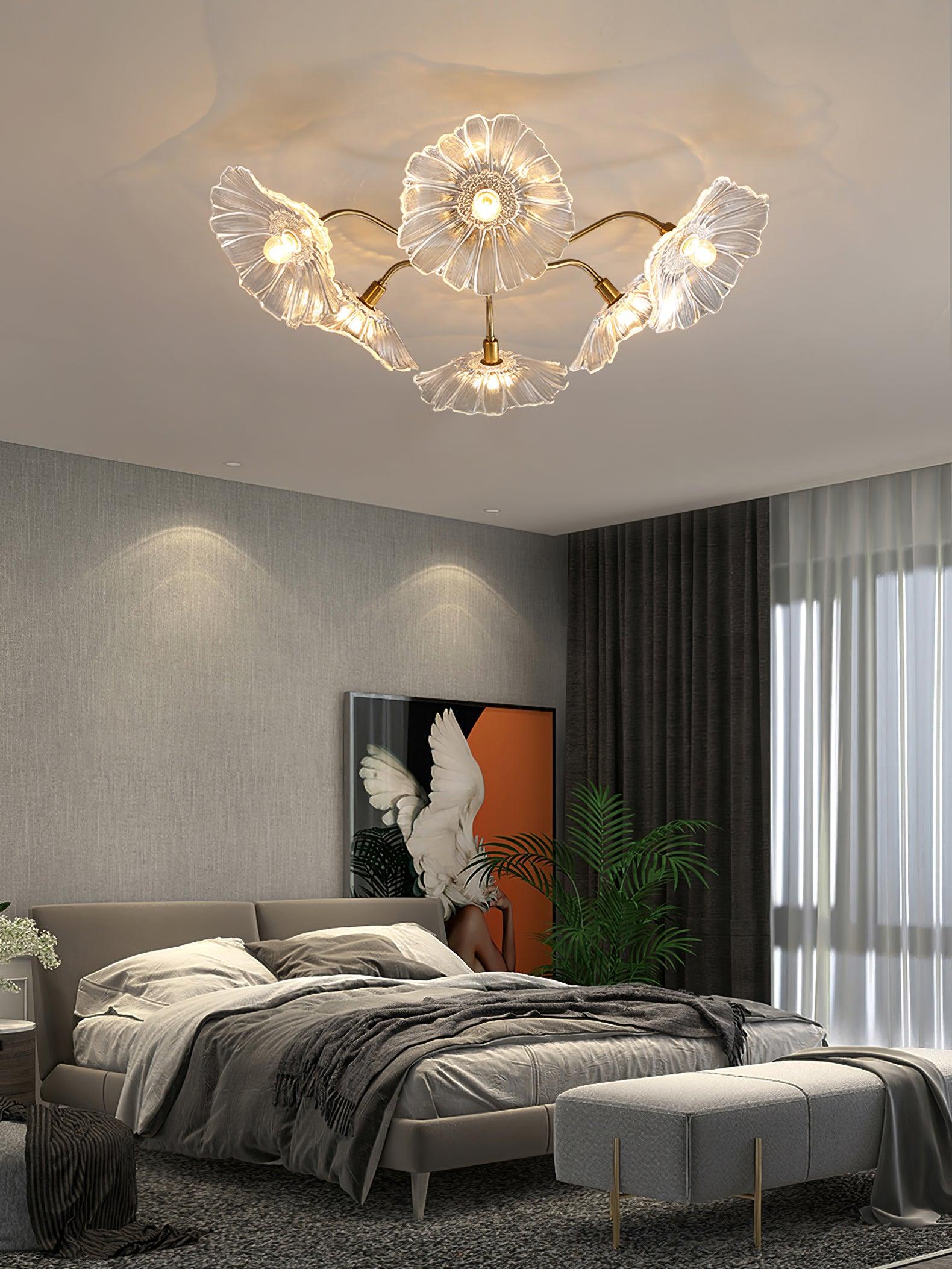 Solara Ceiling Lamp Leaf Glass with Brass Elegant-Neutral Decor