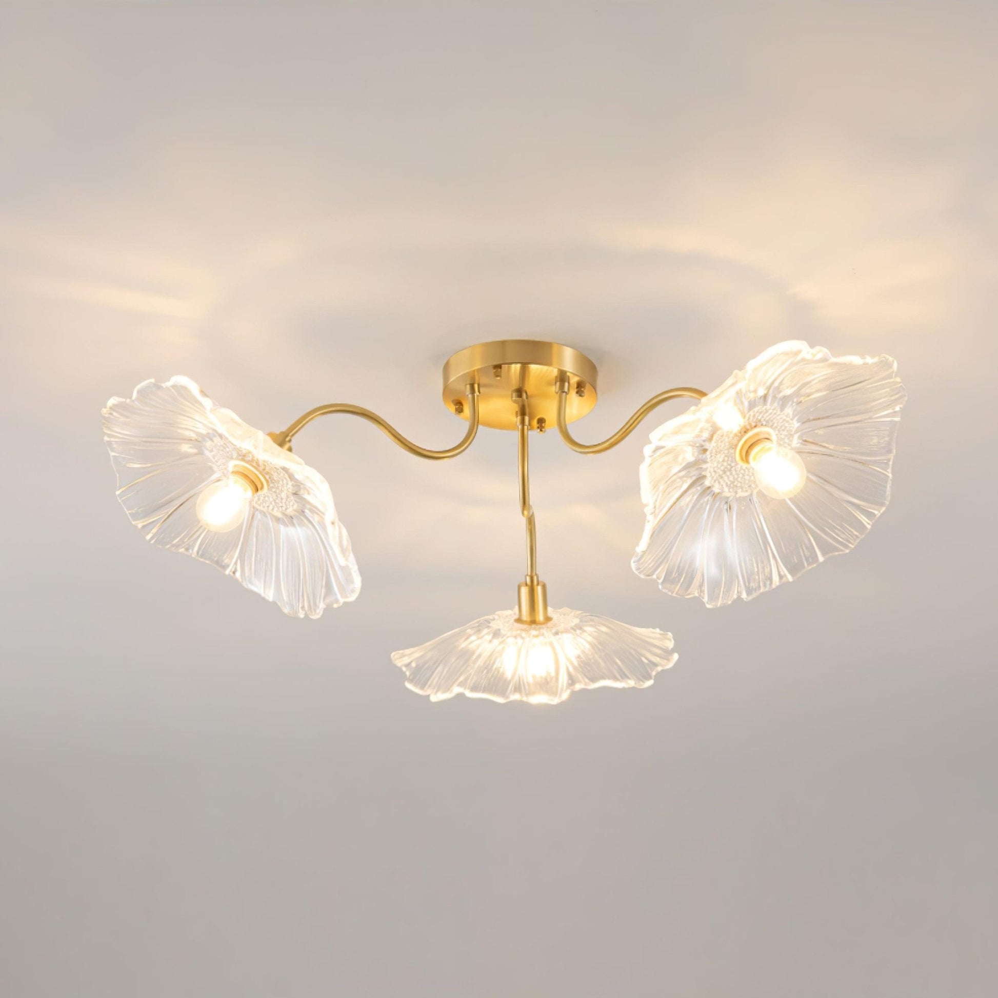 Solara Ceiling Lamp Leaf Glass with Brass Elegant-Neutral Decor