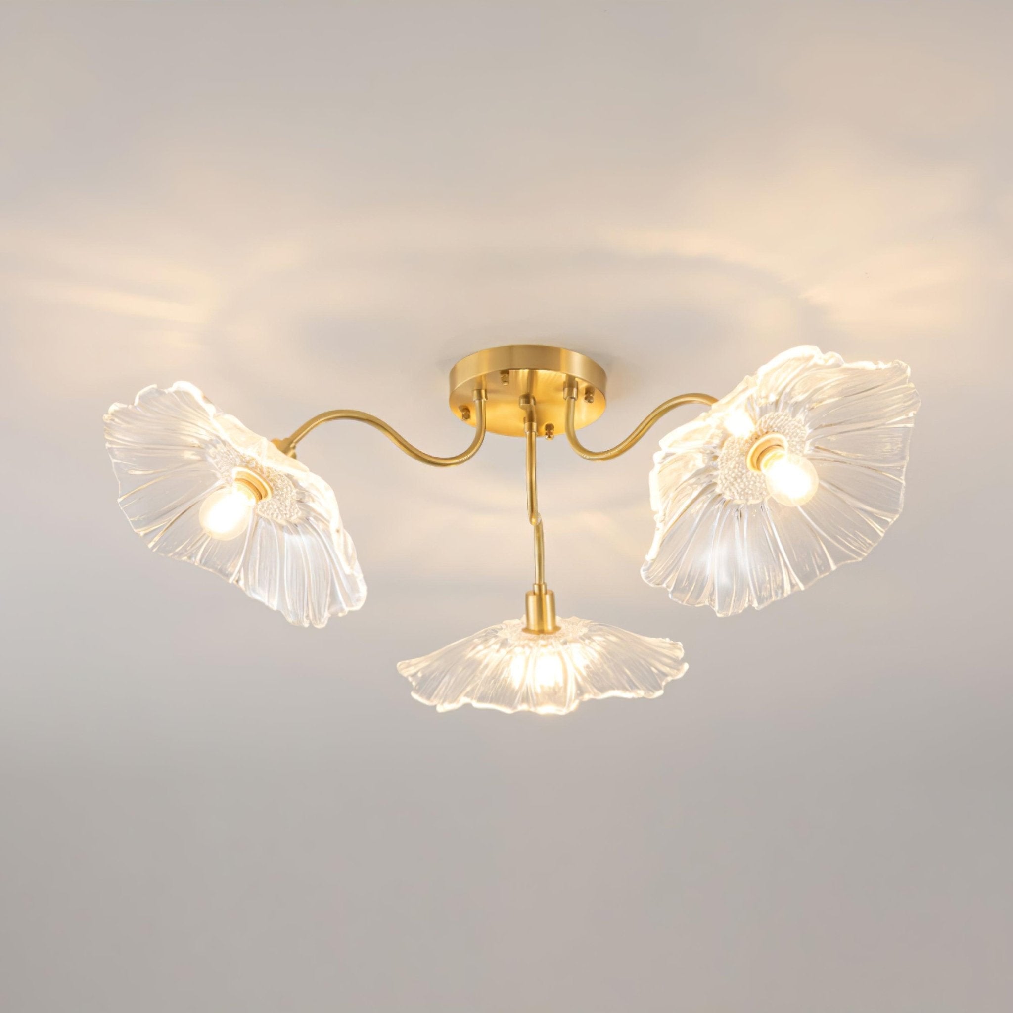 Solara Ceiling Lamp Leaf Glass with Brass Elegant-Neutral Decor