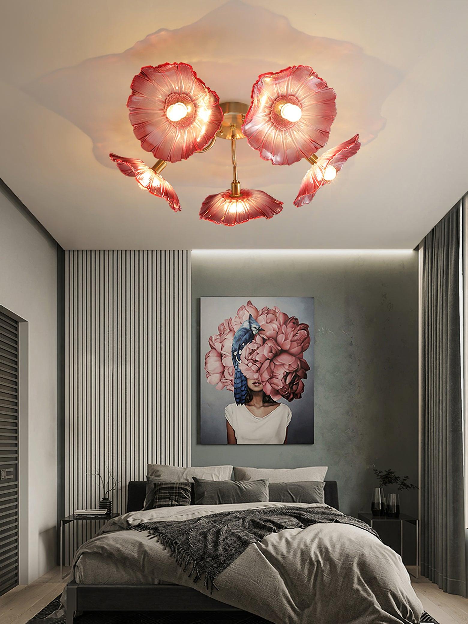Solara Ceiling Lamp Leaf Glass with Brass Elegant-Neutral Decor