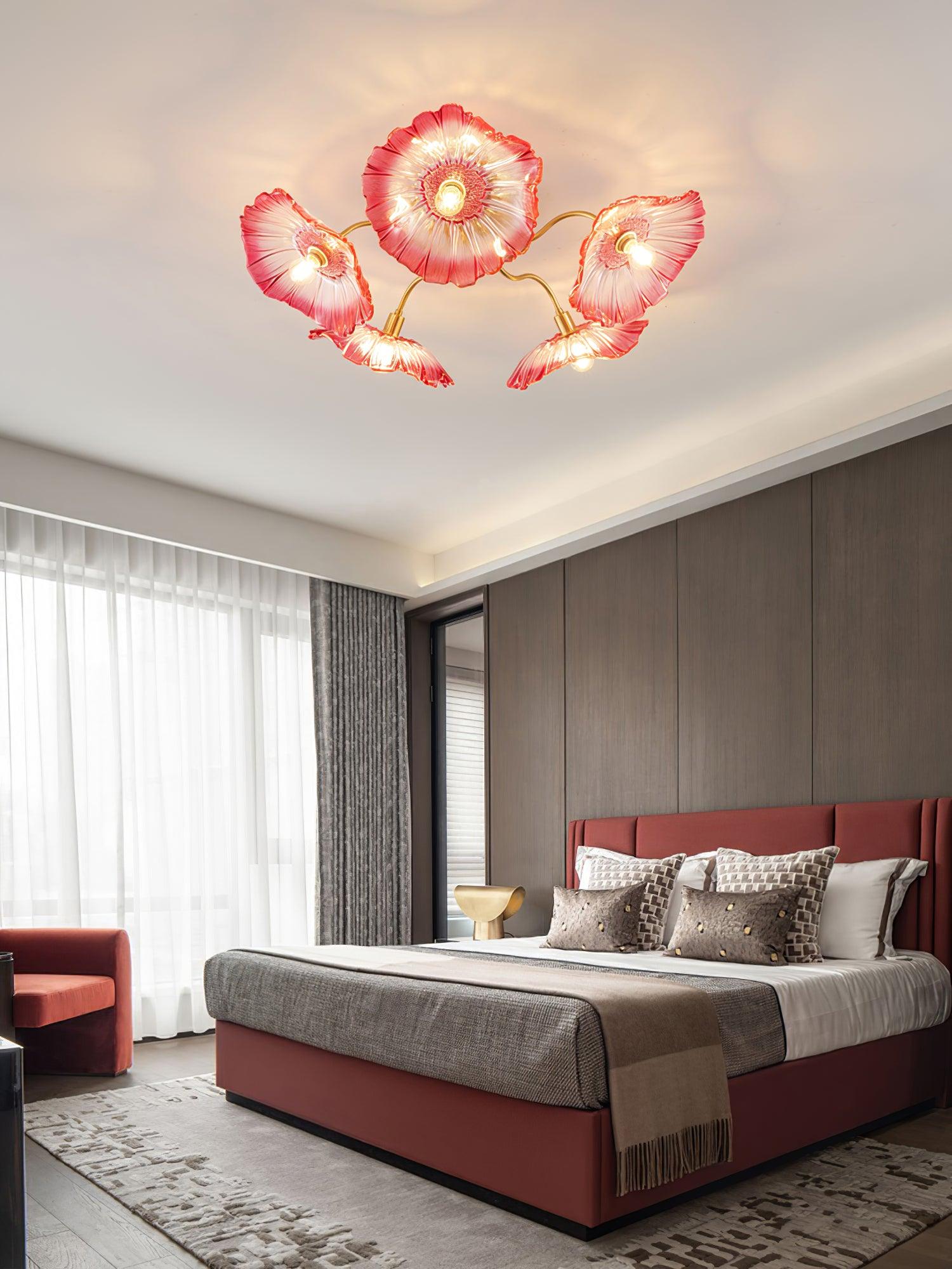 Solara Ceiling Lamp Leaf Glass with Brass Elegant-Neutral Decor