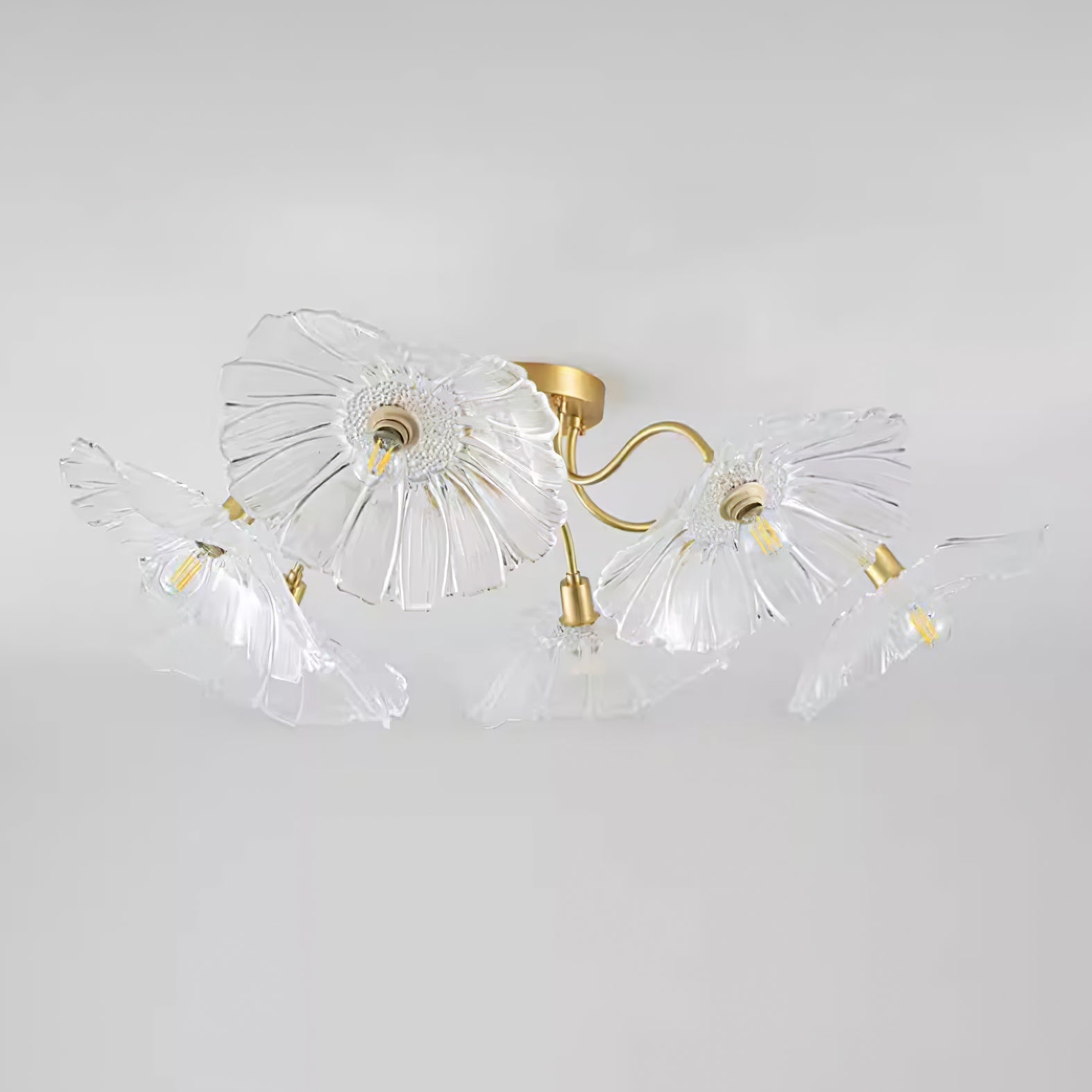 Solara Ceiling Lamp Leaf Glass with Brass Elegant-Neutral Decor