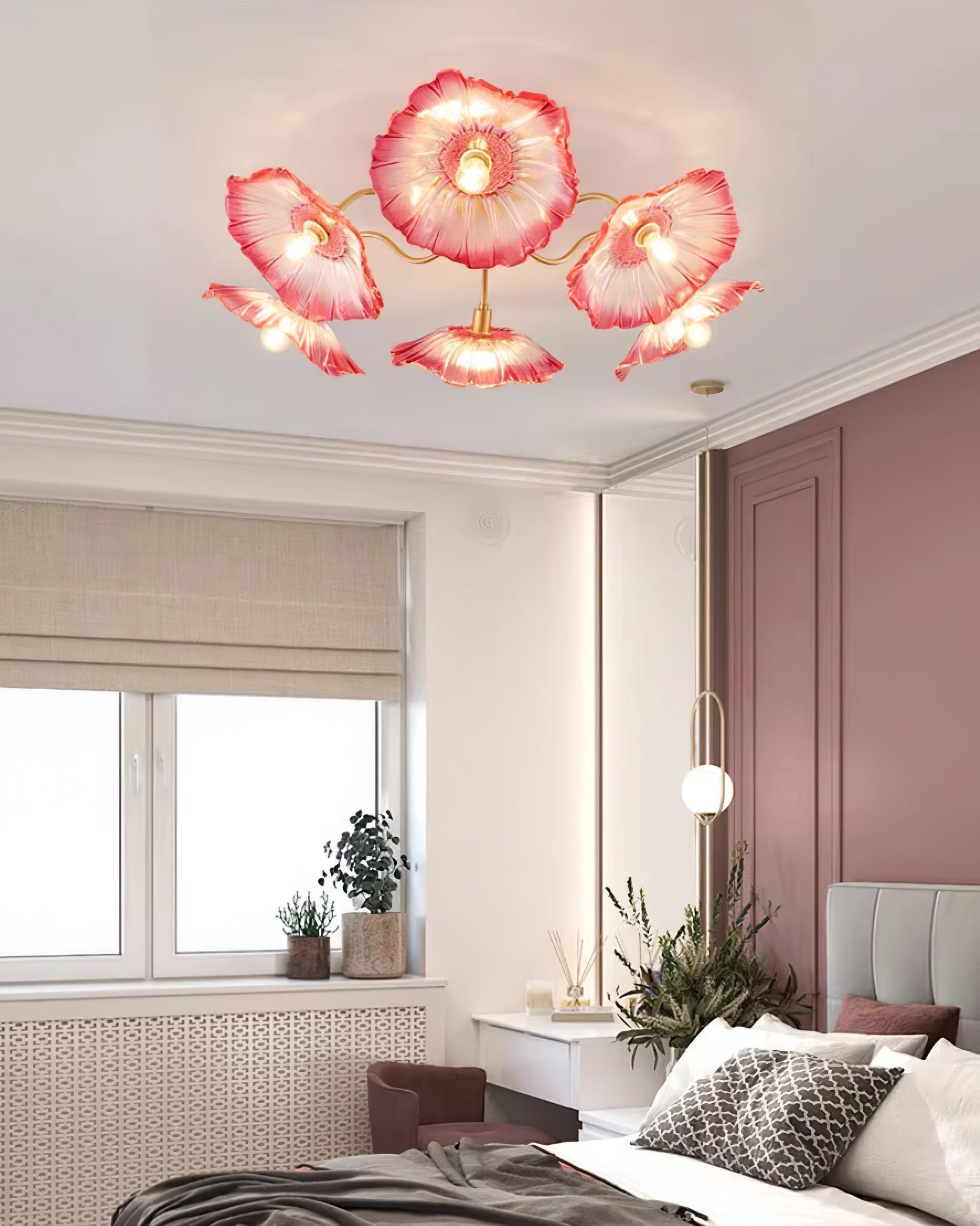 Solara Ceiling Lamp Leaf Glass with Brass Elegant-Neutral Decor