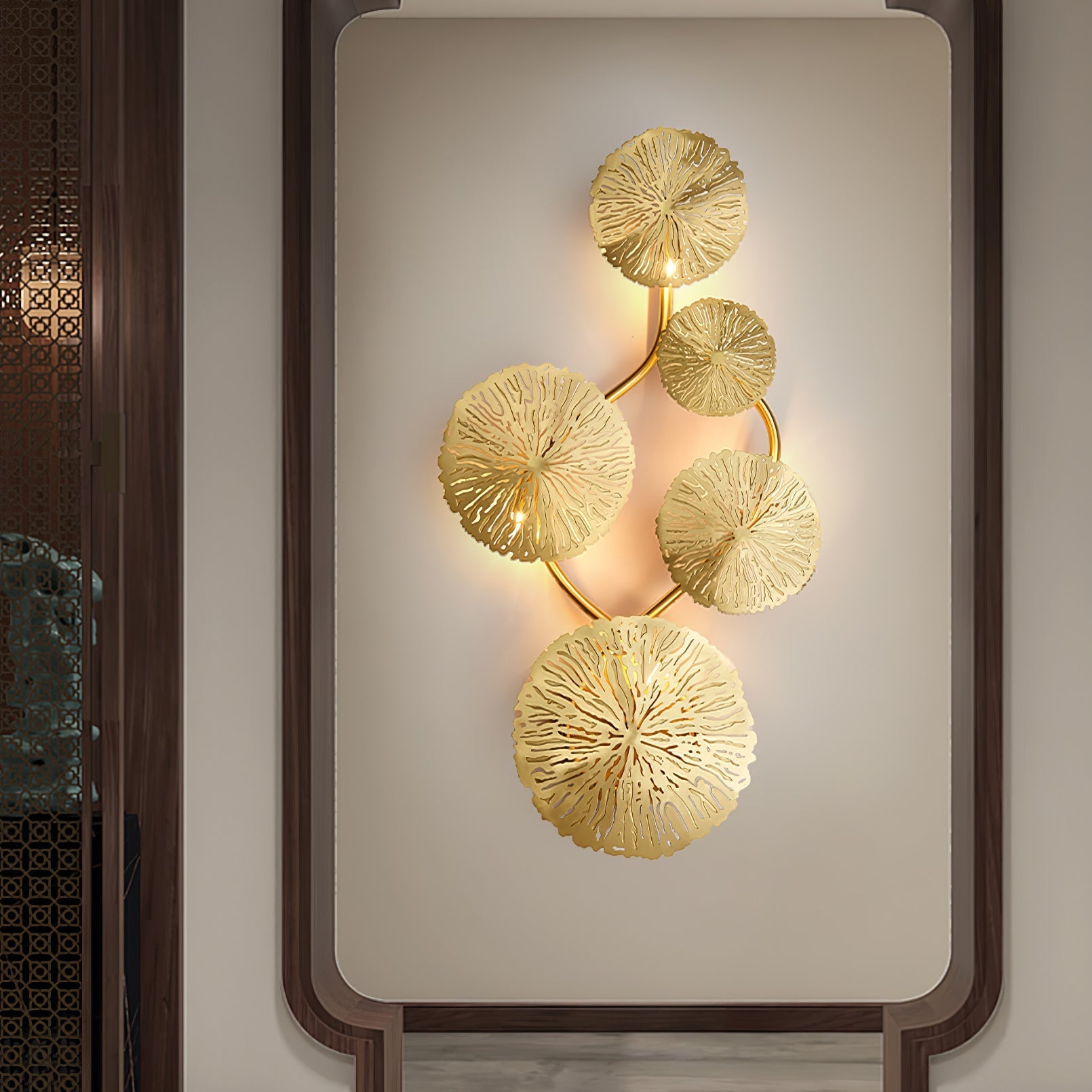 Rylso Wall Lamp Lotus Leaf Brass-Neutral Decor